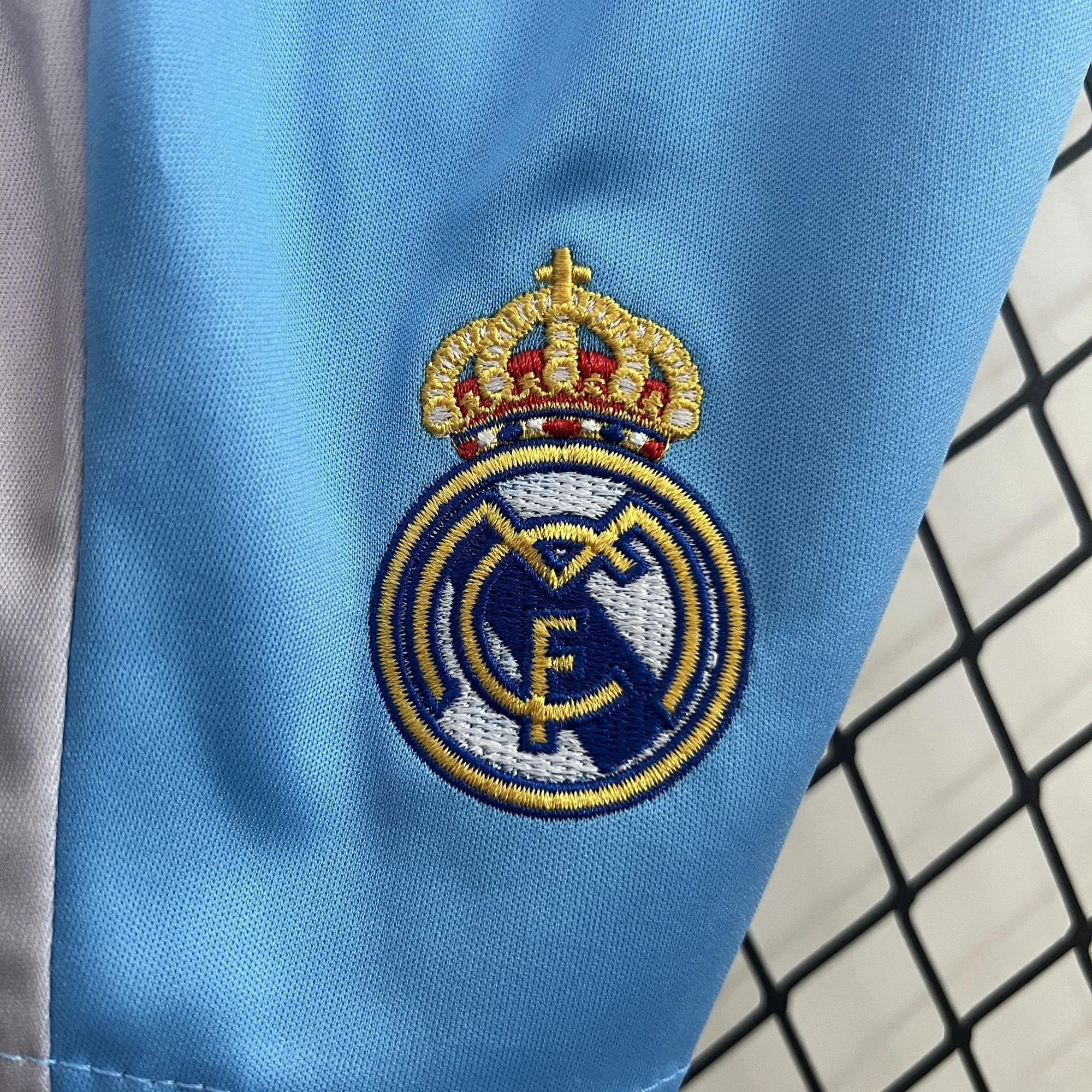 24-25 Real Madrid Goalkeeper Kid Kits Blue Youth Apparels AAAAJersey Supplier Yupoo 4