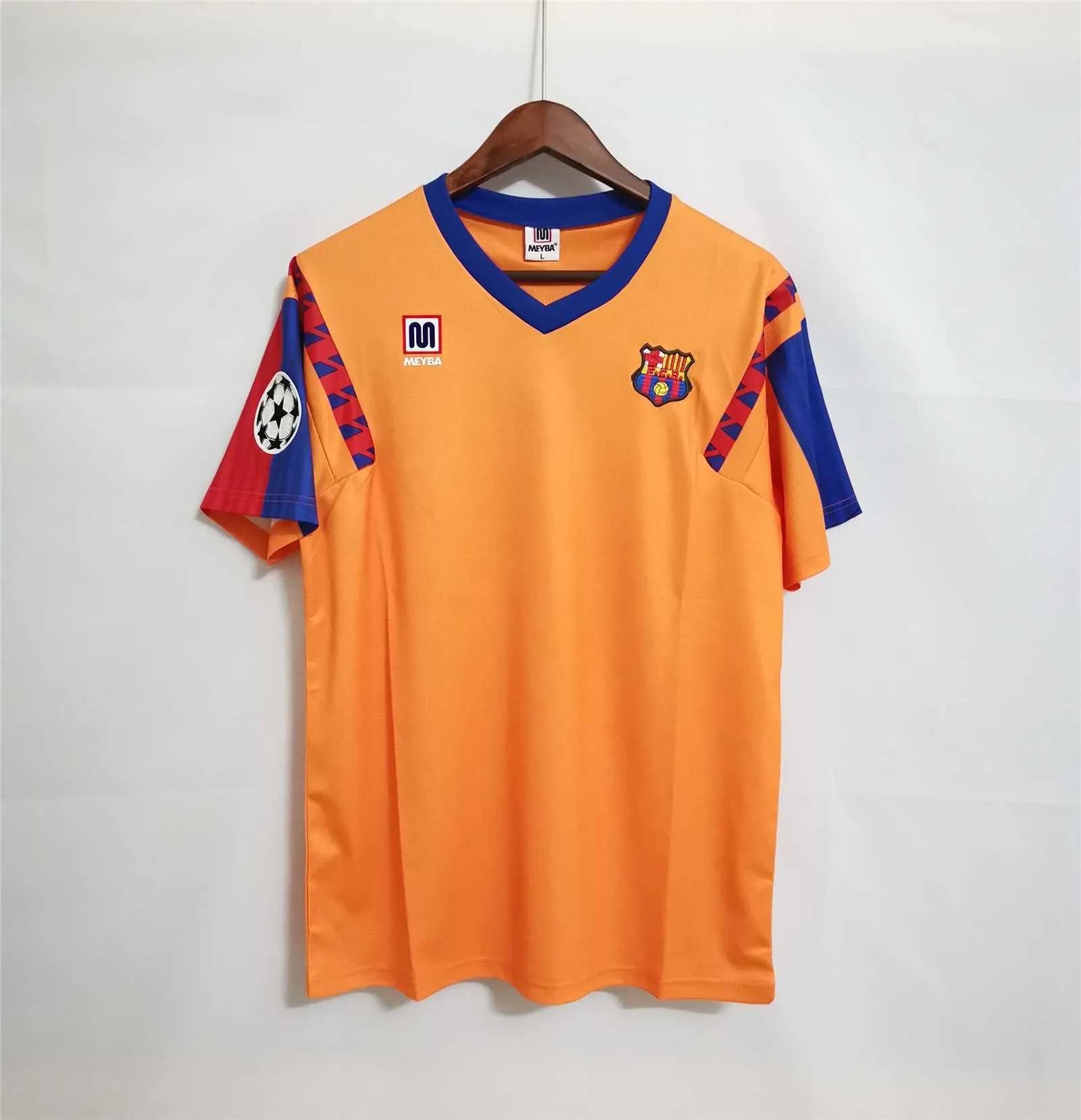 91-92 Barcelona away 8