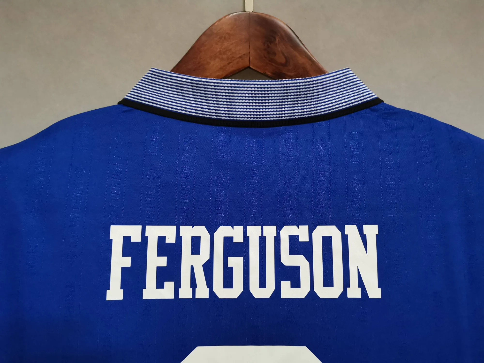 94-95 Everton home 3