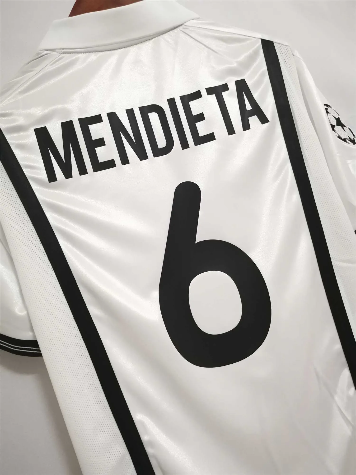 00-01 Valencia home 9