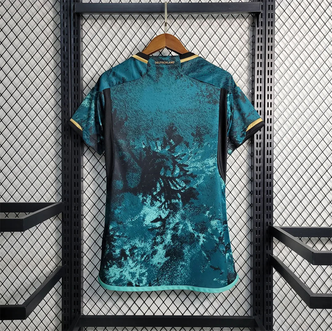 22-23 Women's Germany away 4
