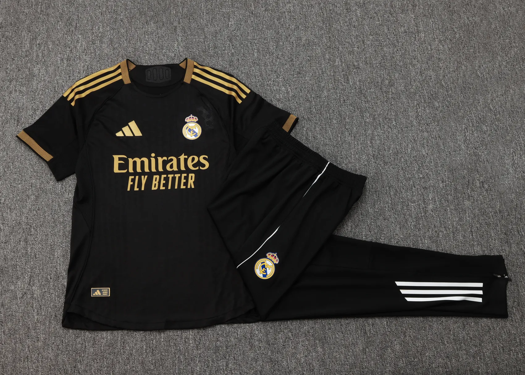25-26 Real Madrid Black Player Version Training Kits Football Tracksuits 1