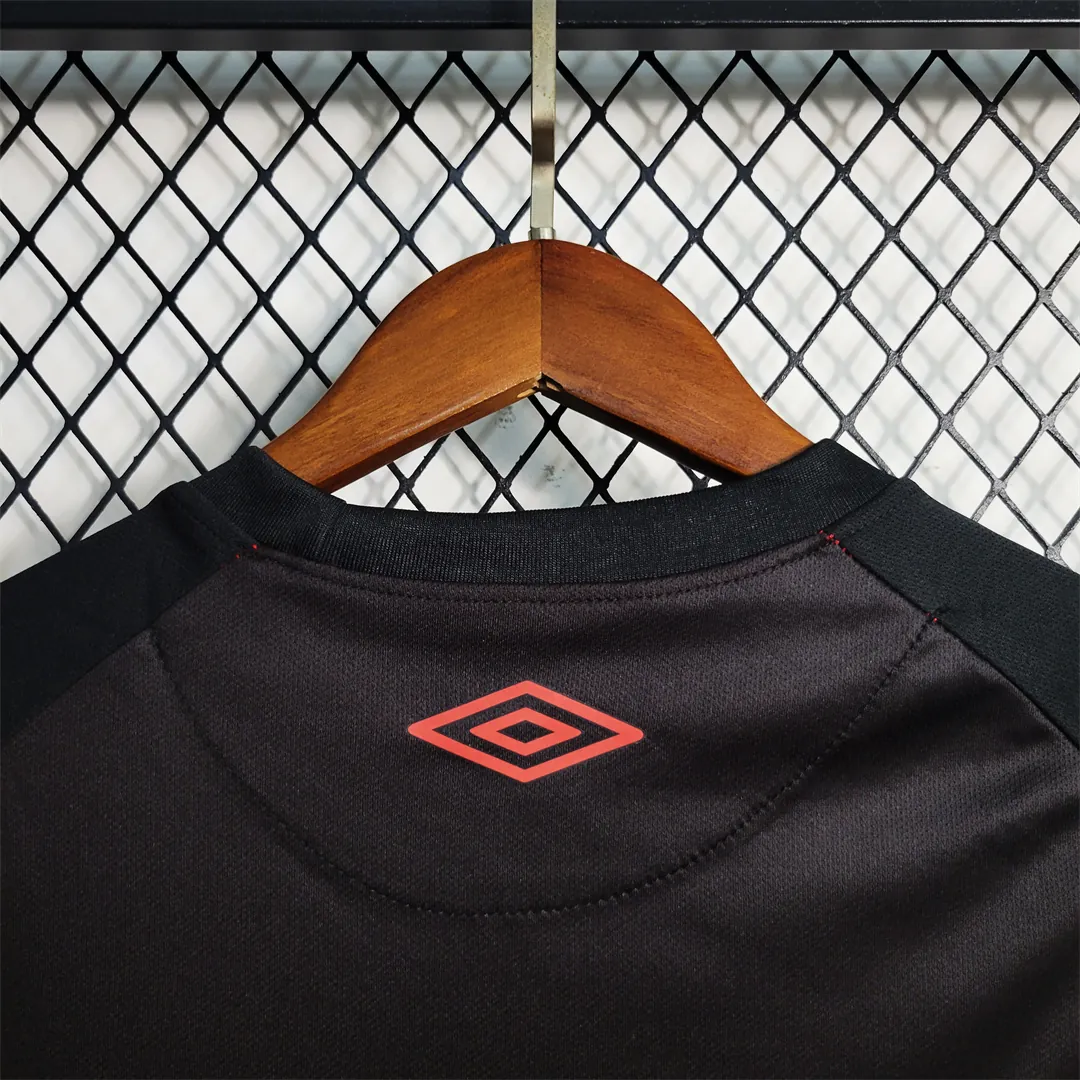 23-24 Athletico Paranaense away kids kit 4