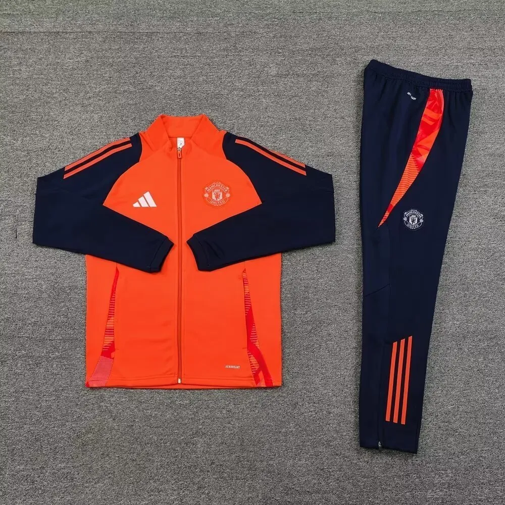 24-25 Manchester United Jackets Football Shirts 1