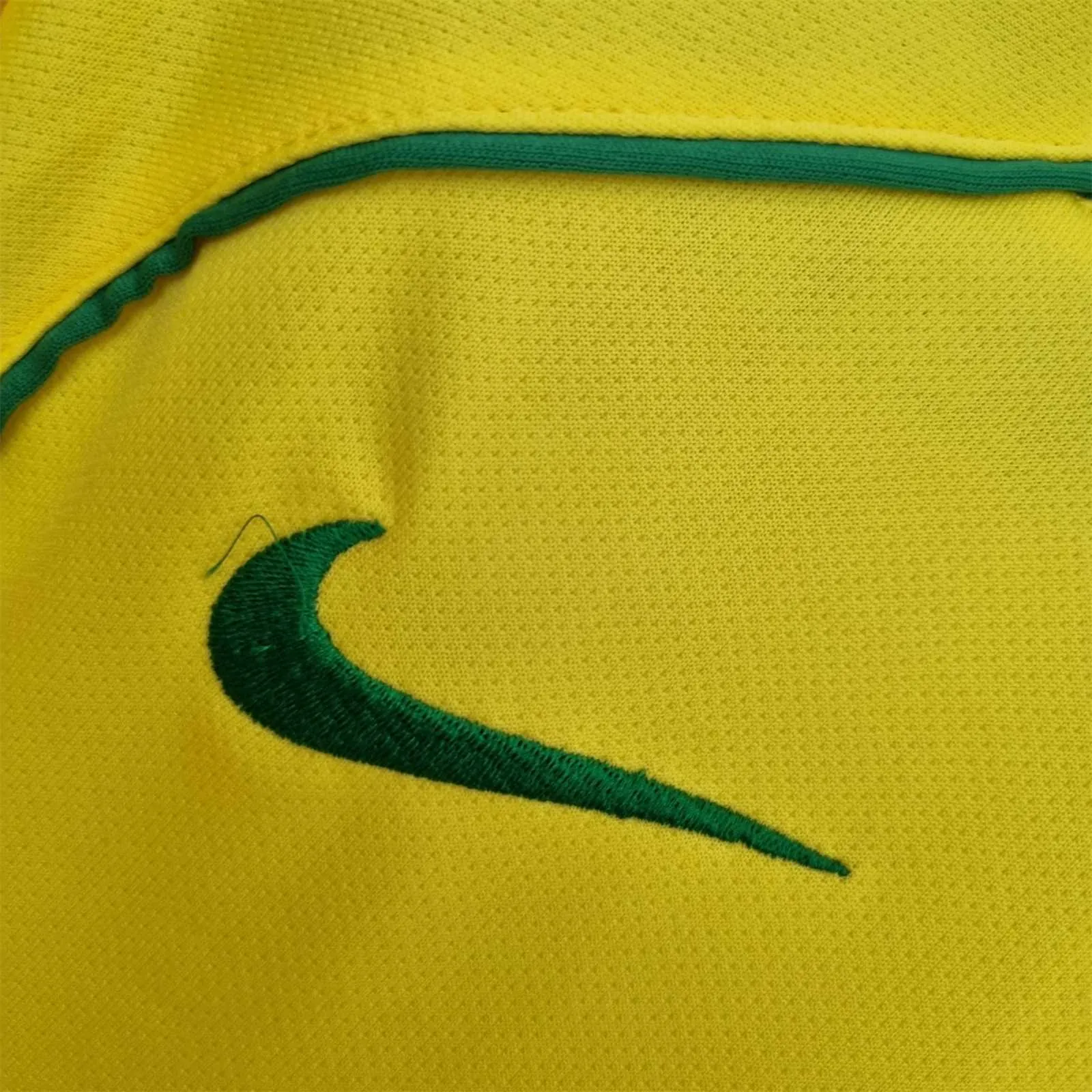 2004 Brazil home 13