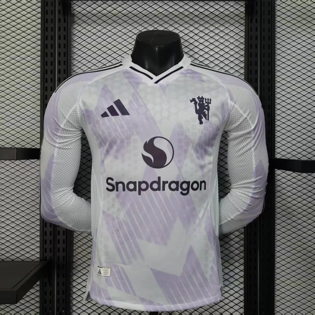 25-26 Manchester United Away Kit Player Version Long Sleeve Shirt AAAAJersey Supplier Yupoo 5