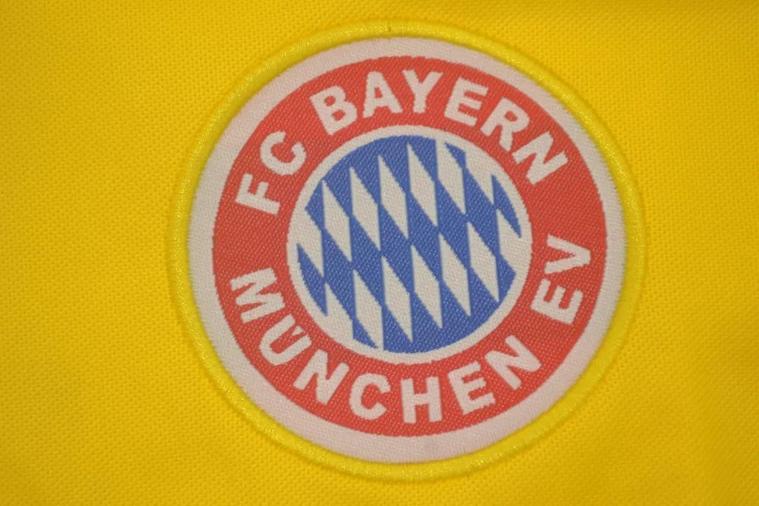 93-94 Bayern Munich away yellow 4