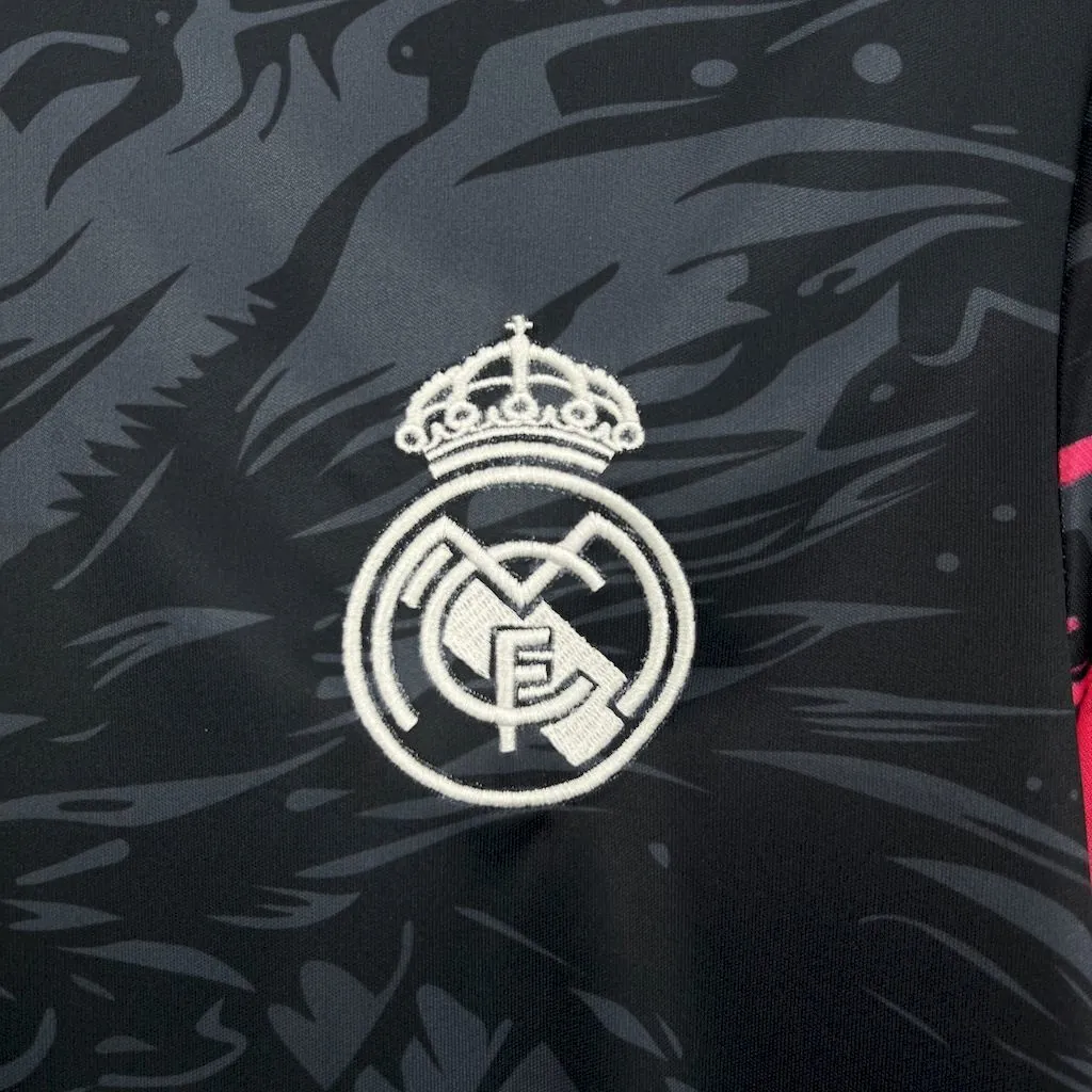 24-25 Real Madrid Black Special Edition Football Uniforms AAAAJersey Supplier Yupoo 4