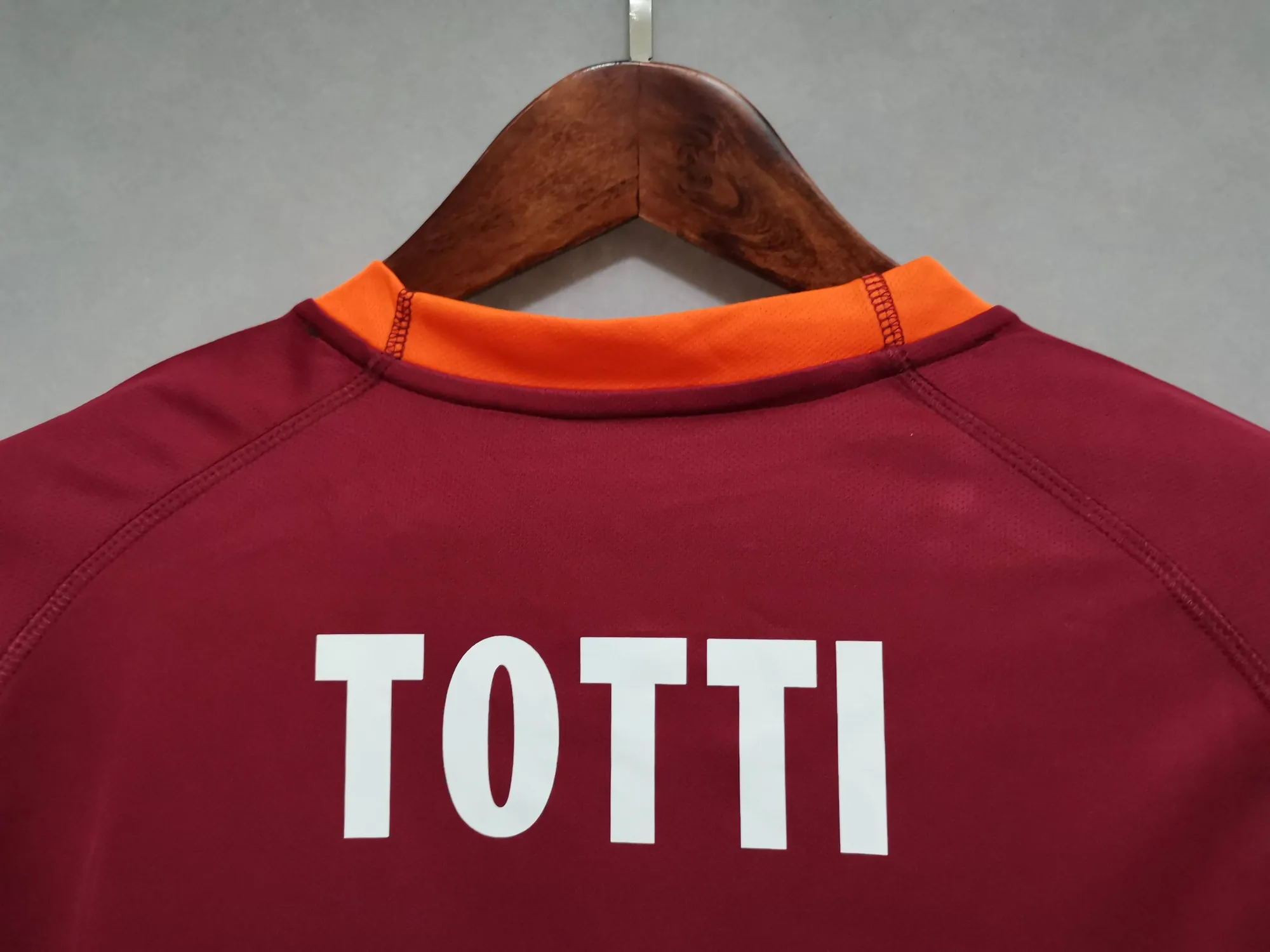 00-01 Roma home red 6