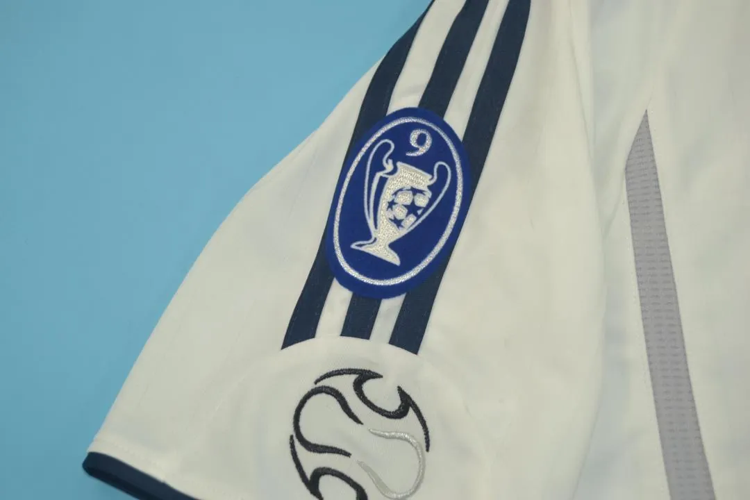 06-07 Real Madrid home white 31