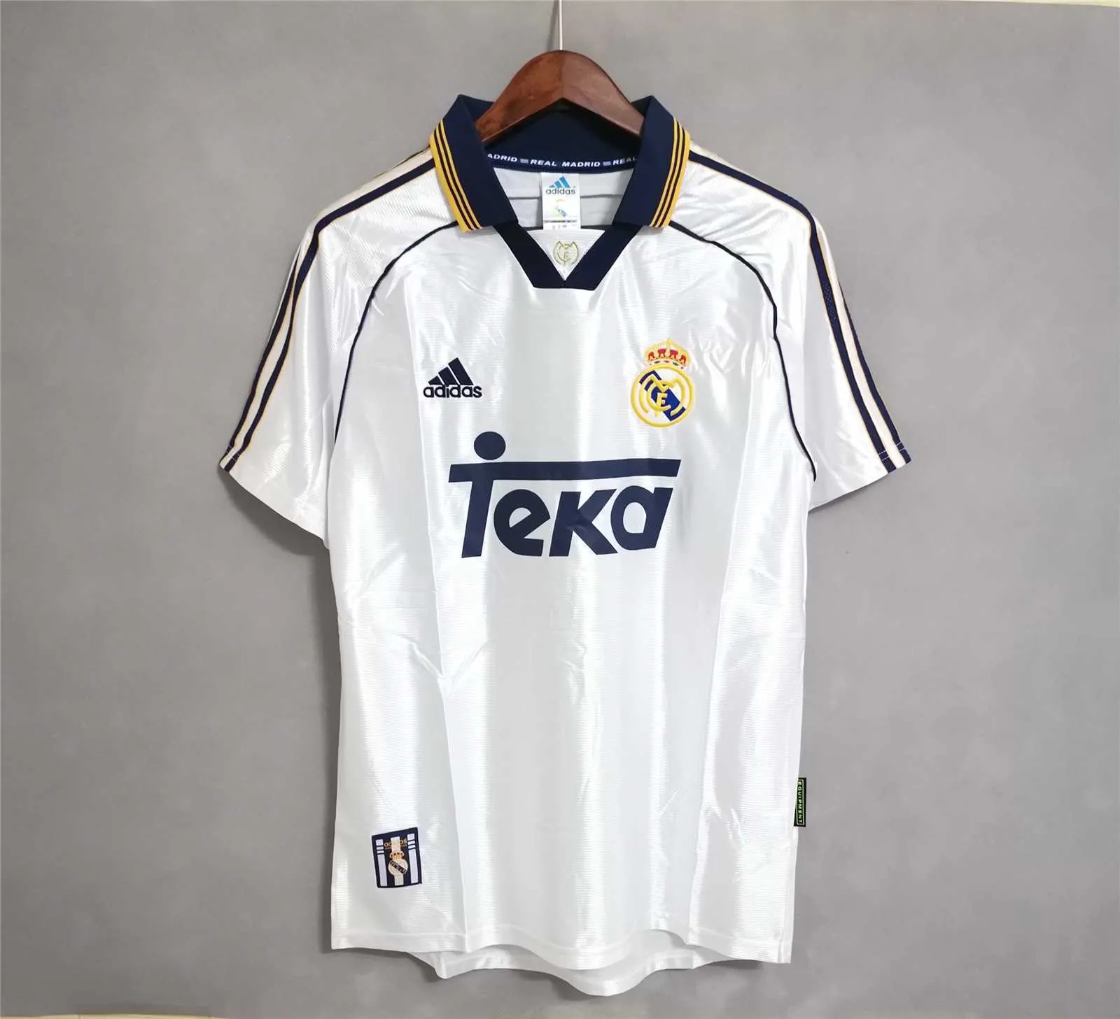 98-00 Real Madrid home white 6