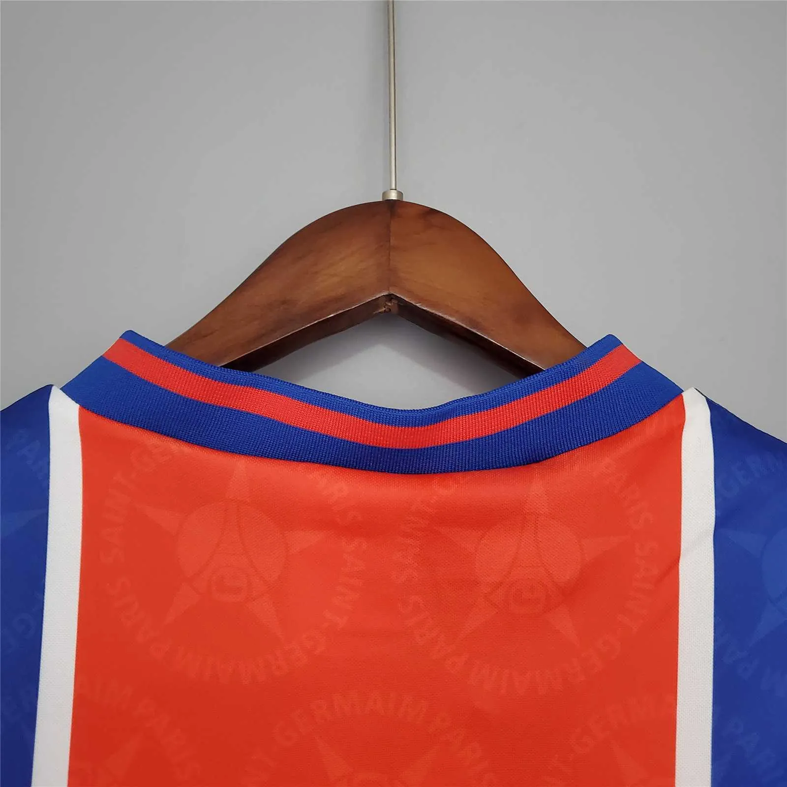 95-96 PSG home 1