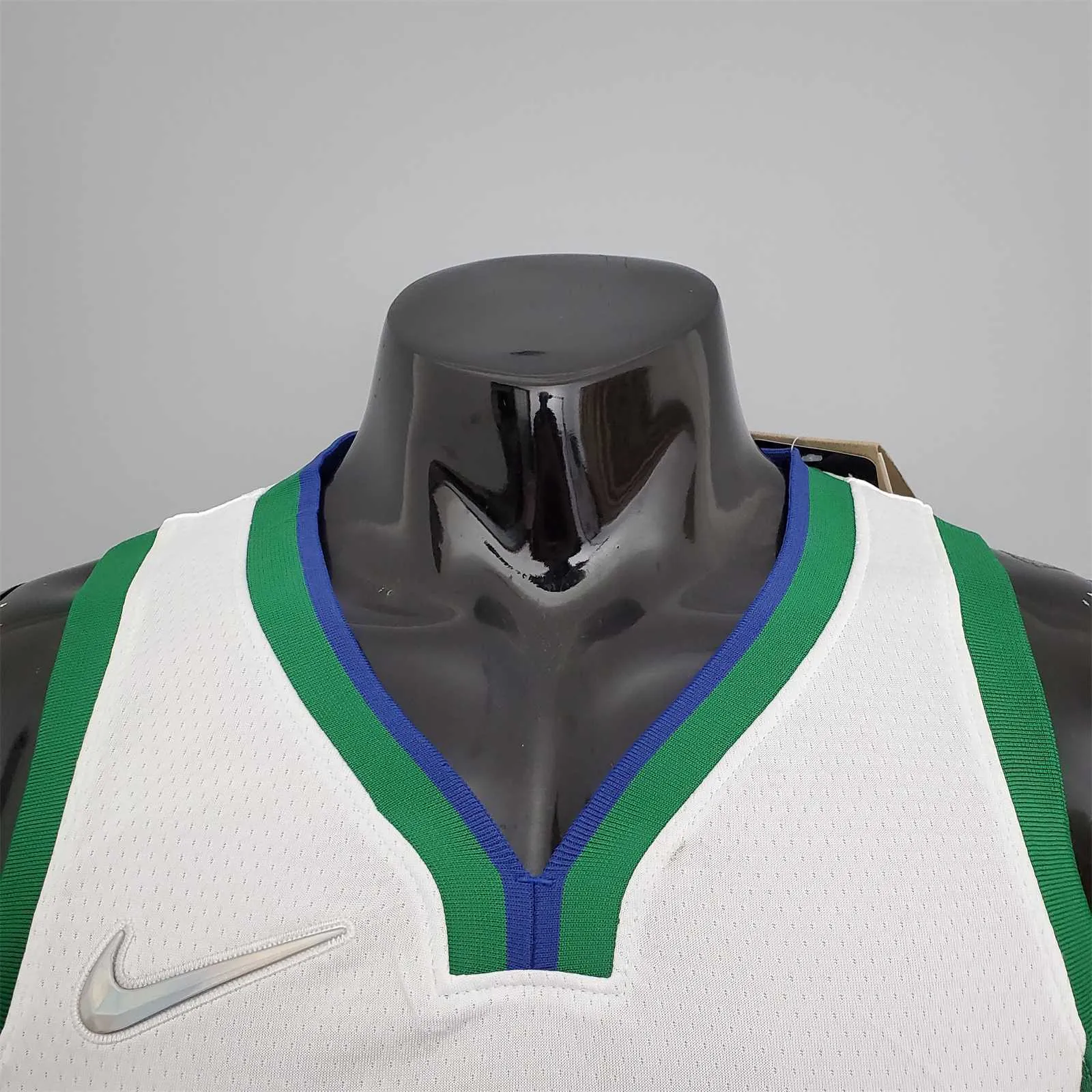 2022 DONCIC#77 Lone Ranger City Edition White and Green 3
