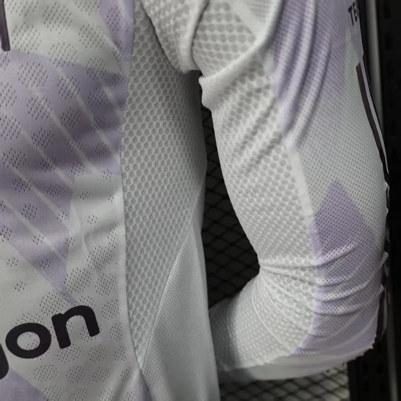 25-26 Manchester United Away Kit Player Version Long Sleeve Shirt AAAAJersey Supplier Yupoo 3
