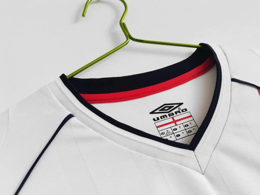 2002 England home long sleeve 2