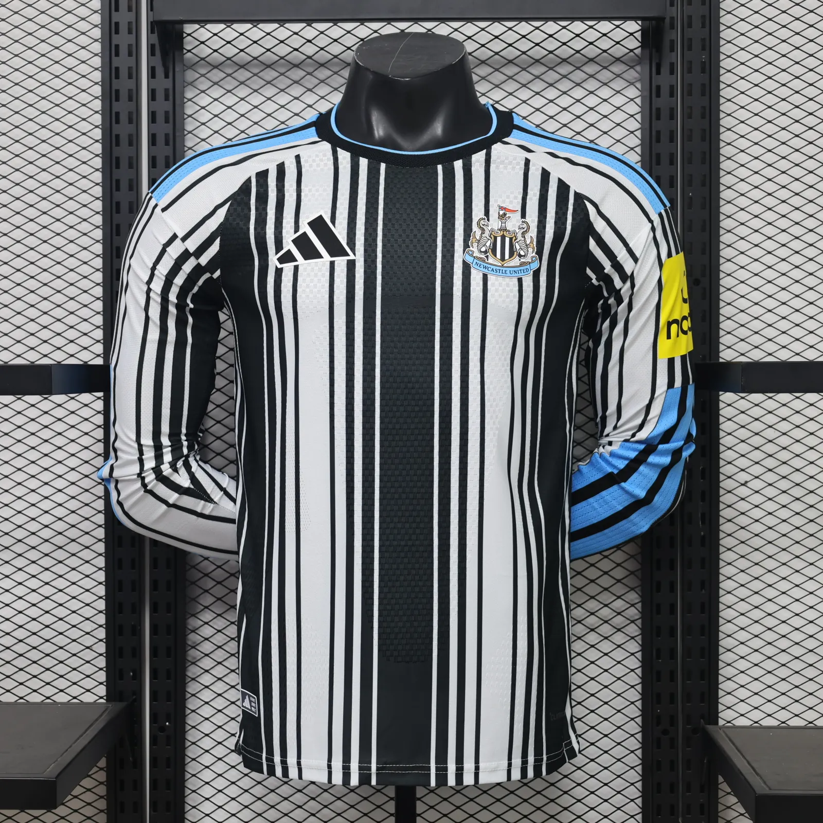 26-27 Newcastle United Home Kit Player Version Football Long Sleeve Shirt AAAAJersey Supply Yupoo 9 6