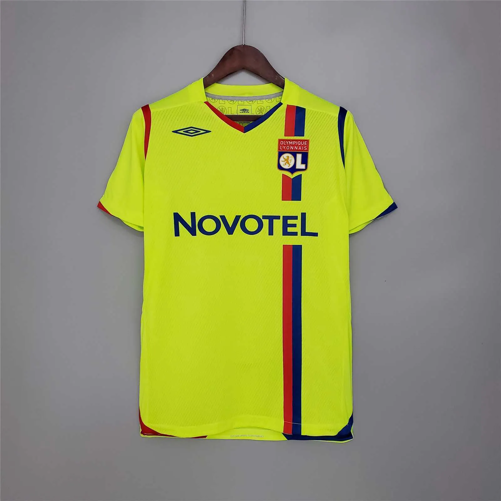08-09 Lyon green third away with UCL and fonts 12