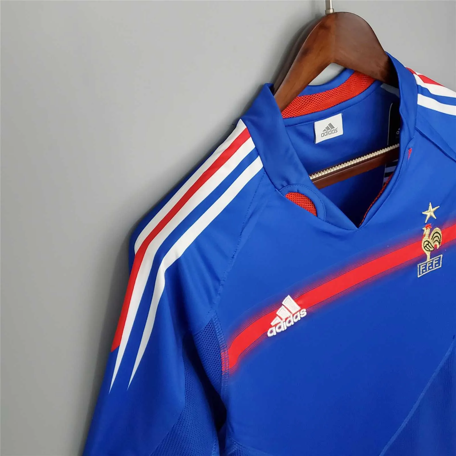 2004 France home 2