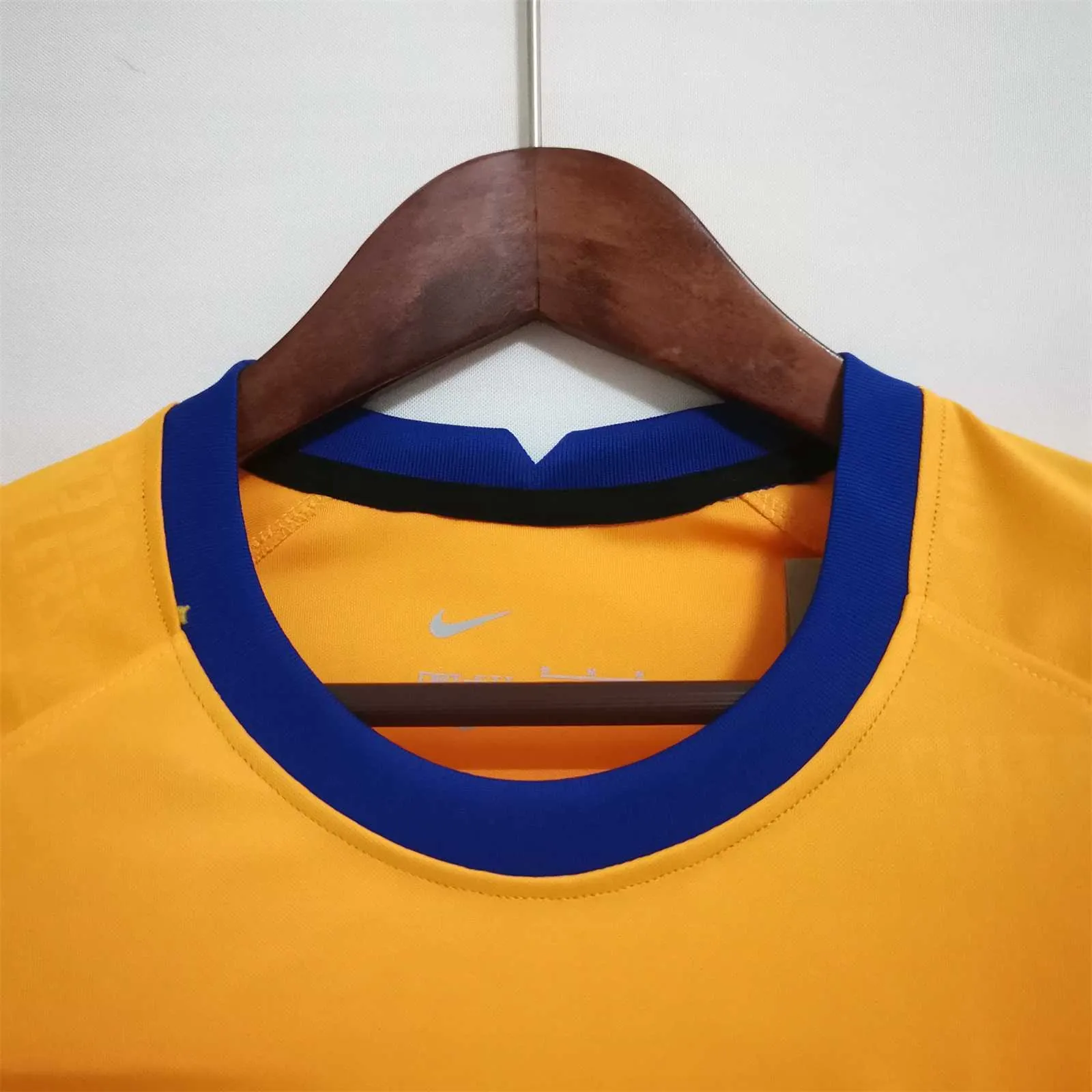 22-23 Barcelona training kit 6