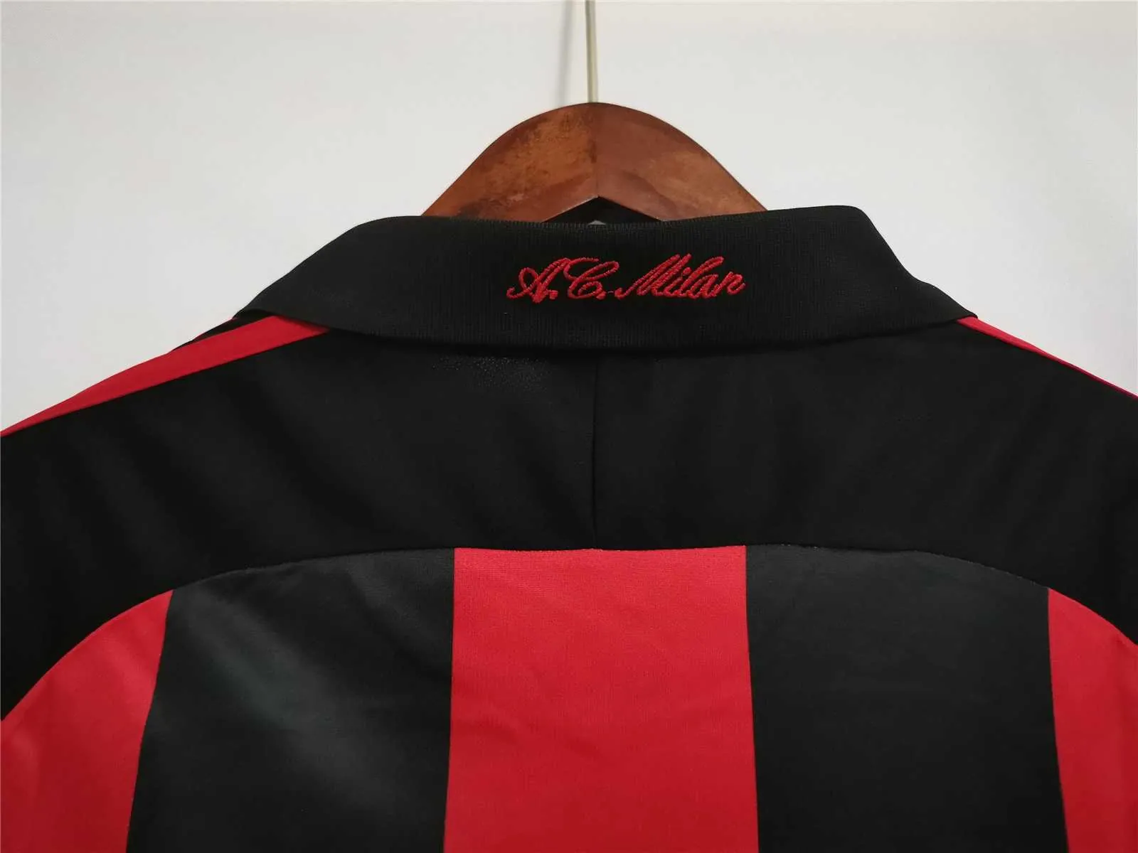 01-02 AC Milan home 6