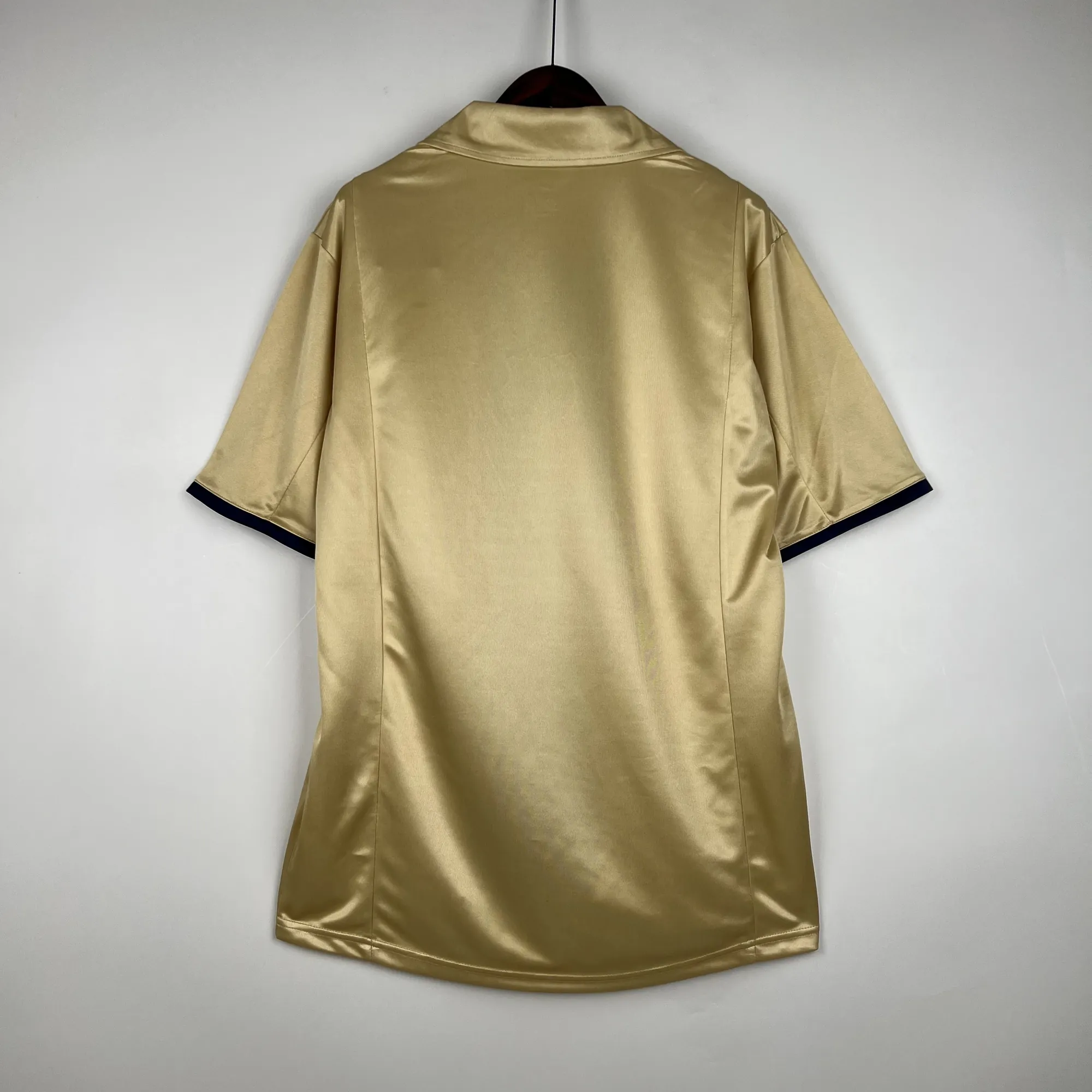 02-03 Barcelona Away Retro Soccer Jerseys Yupoo 1
