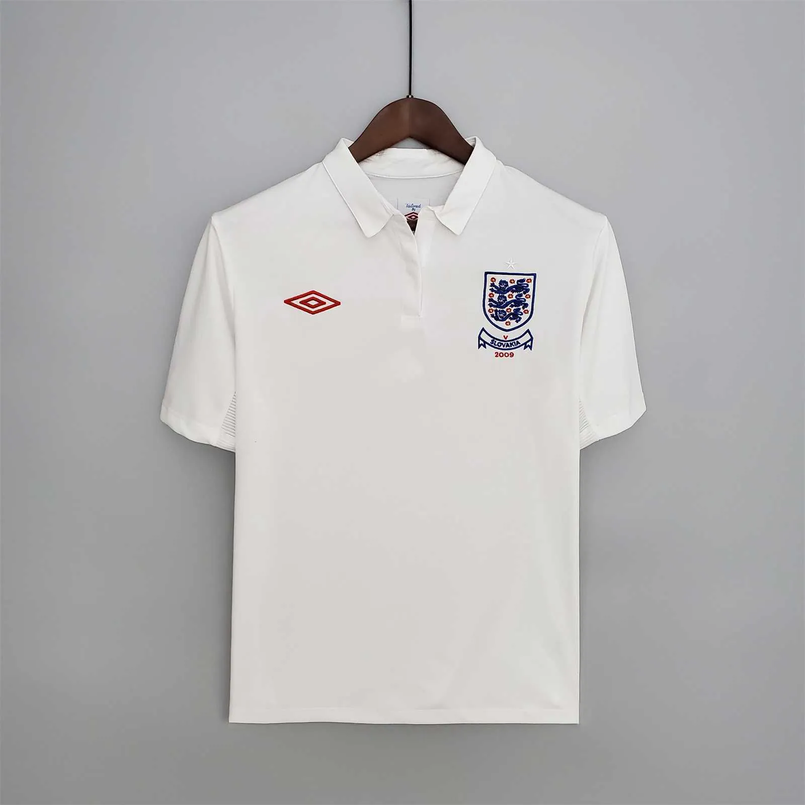 2010 England home 7