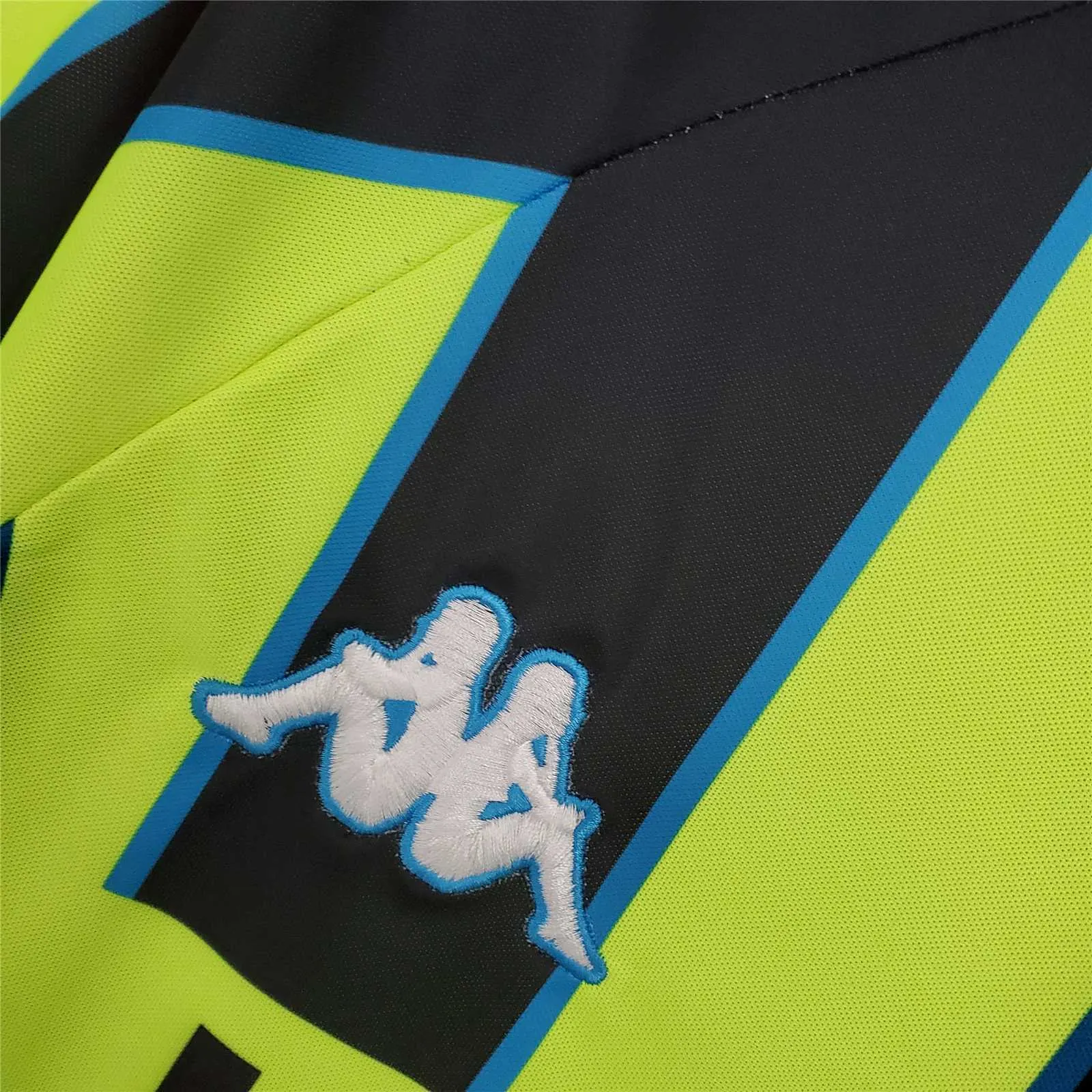 98-99 Manchester City away 1