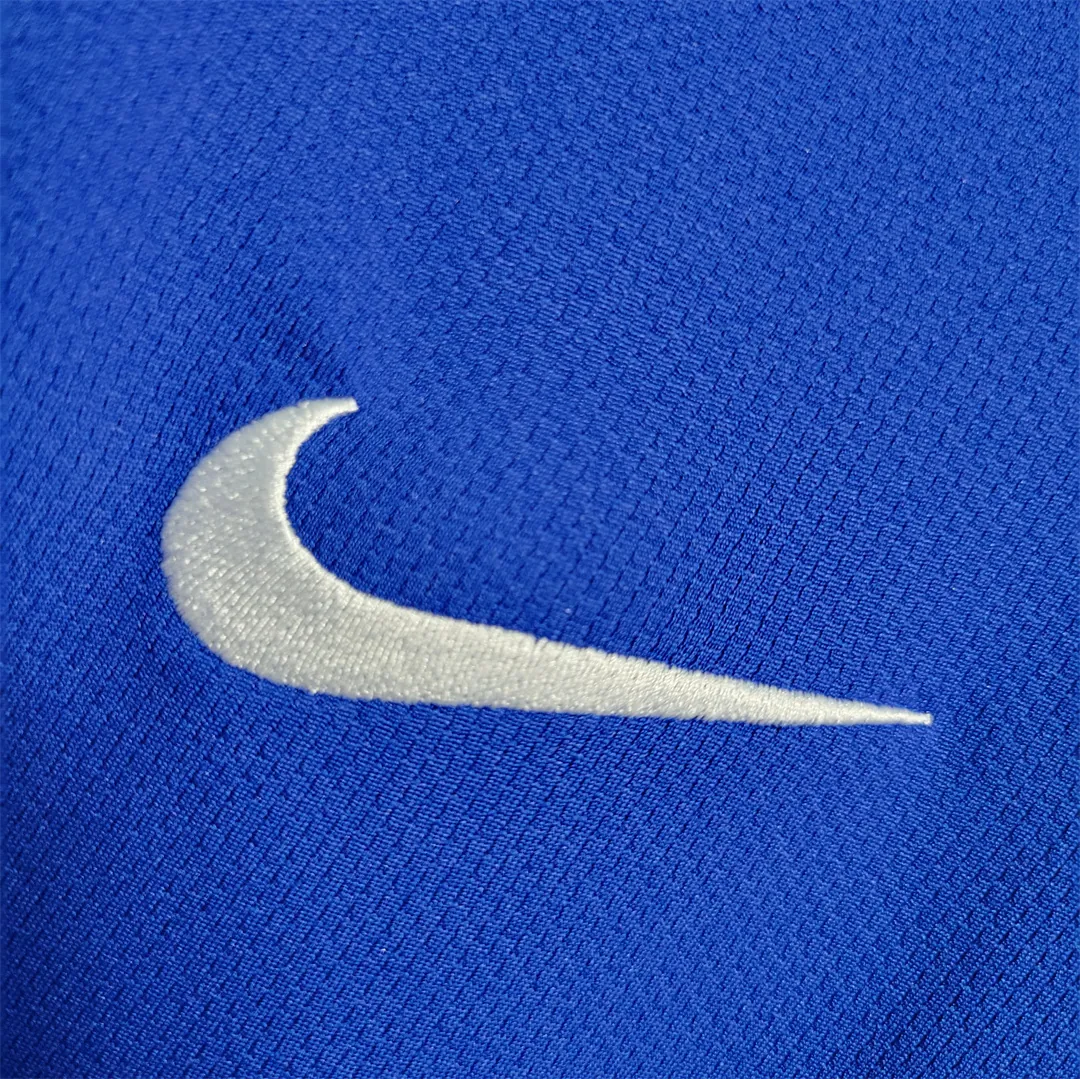 08-09 Manchester United away 6