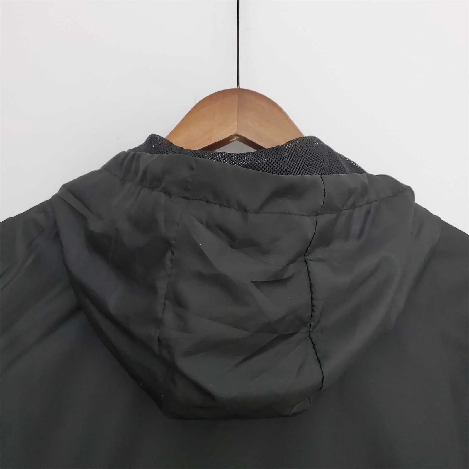 21-22 Colo-Colo black windbreaker 5