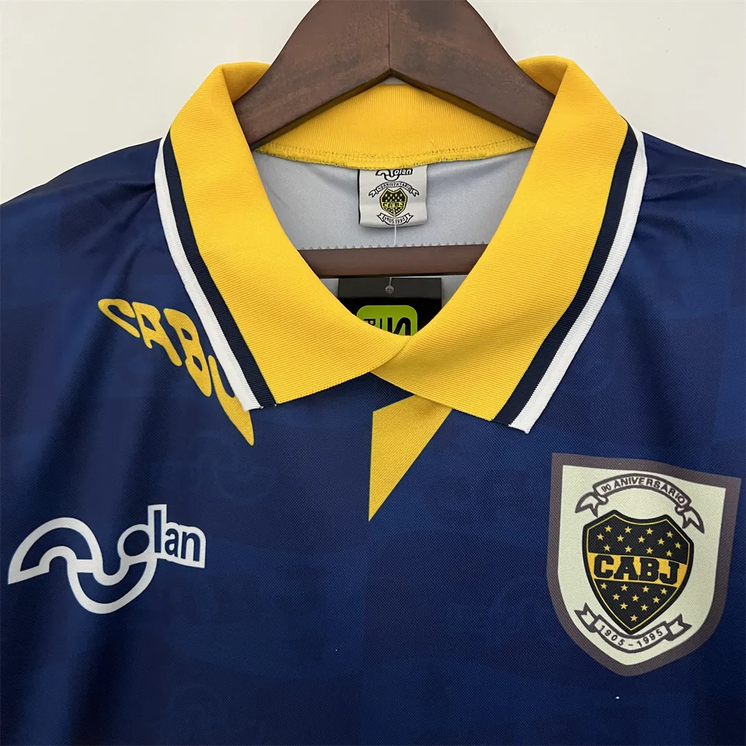 95-96 Boca Juniors home 4