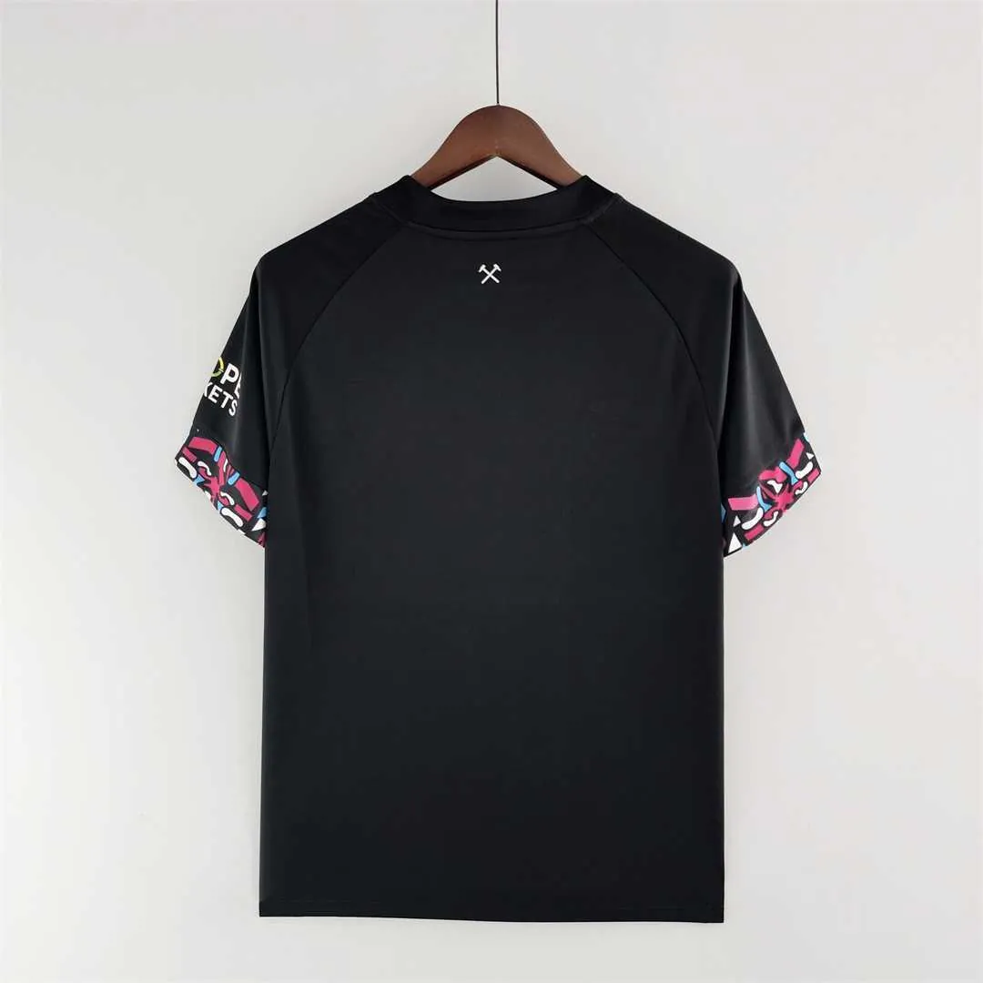 22-23 West Ham United away 1