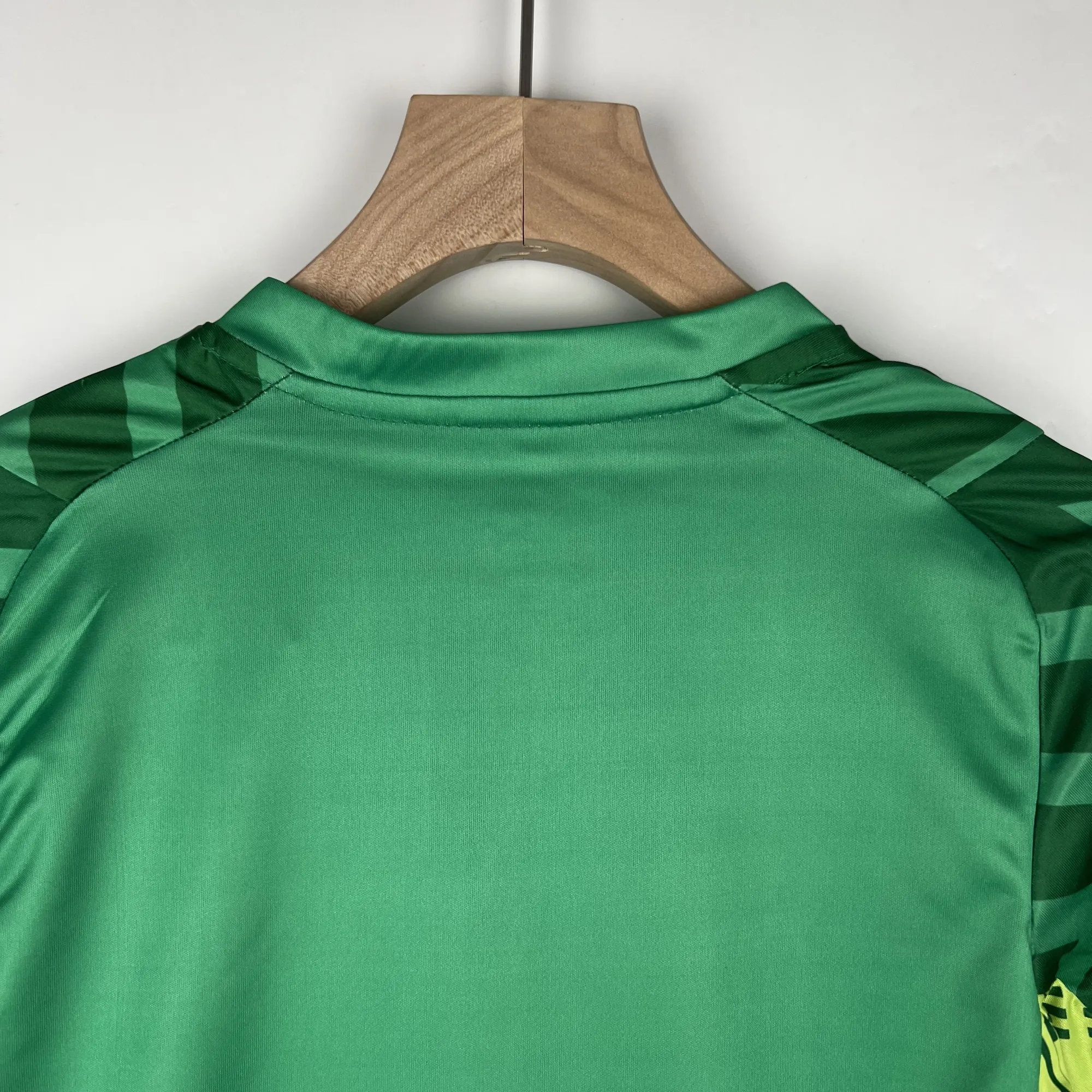 23-24 Kids Goalkeeper Manchester City Size 16-28 3