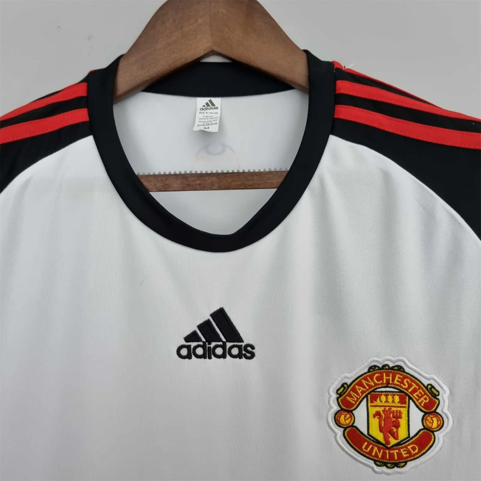 22-23 Manchester United training suit white 4