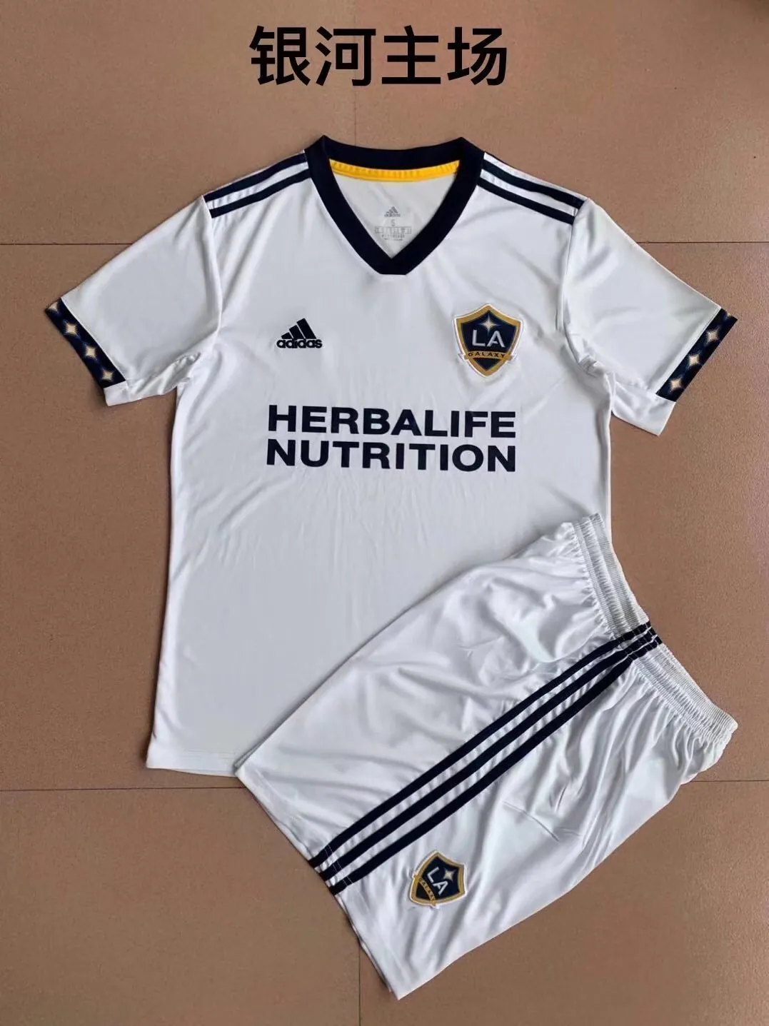 22-23 LA Galaxy home1684415417000 2
