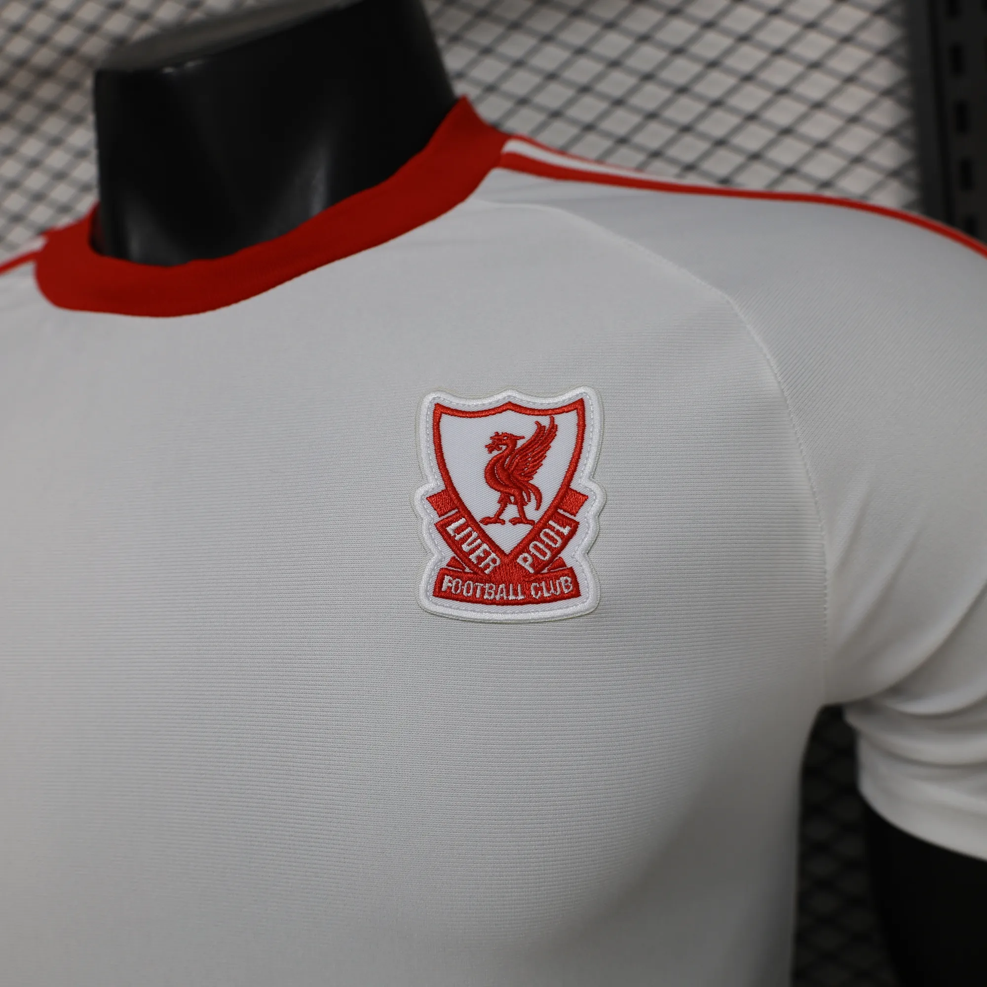 2026  Liverpool retro football jersey casual style AAAA Jersey Drop ship Yupoo 5