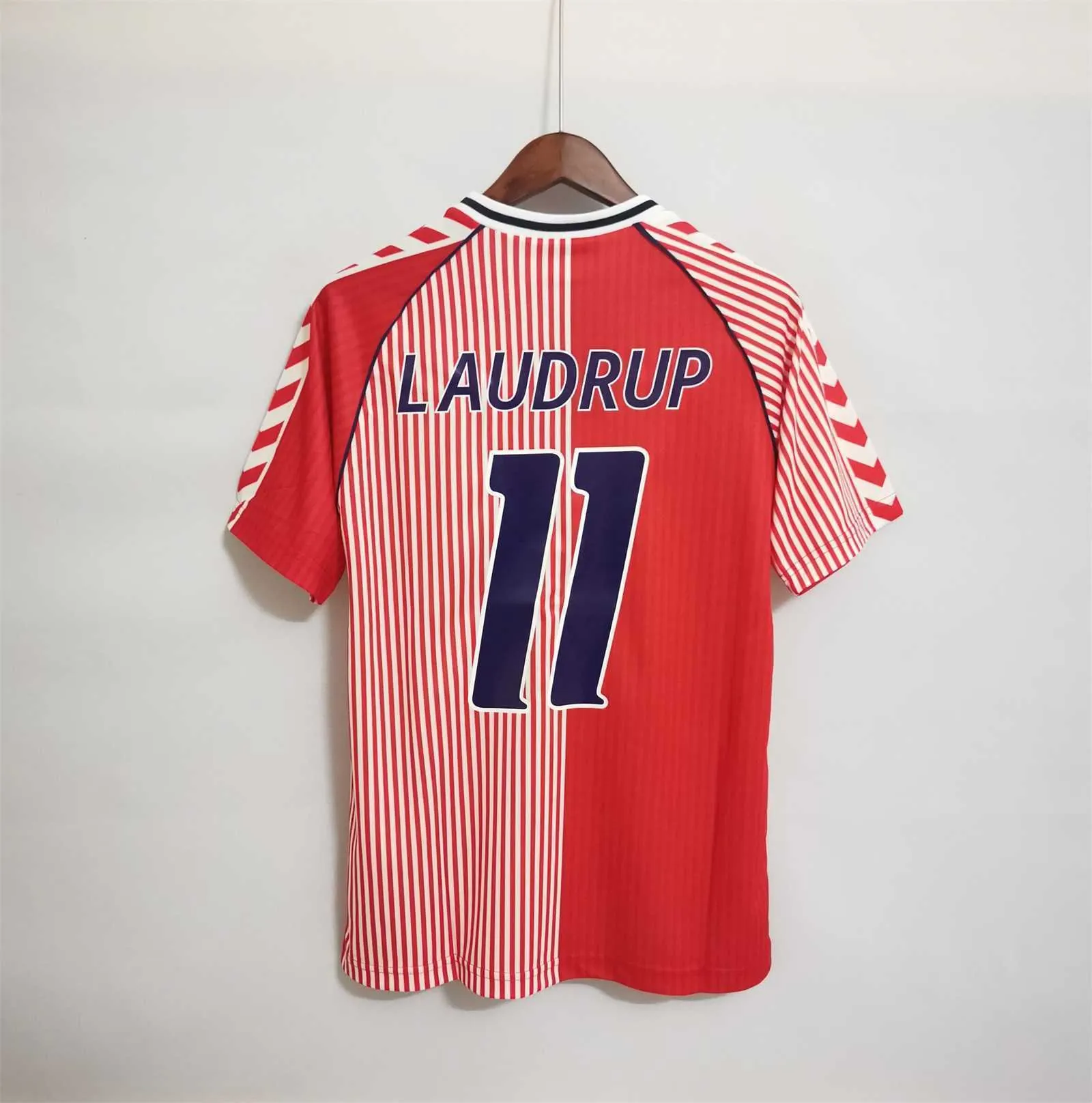 1986 Denmark home 10