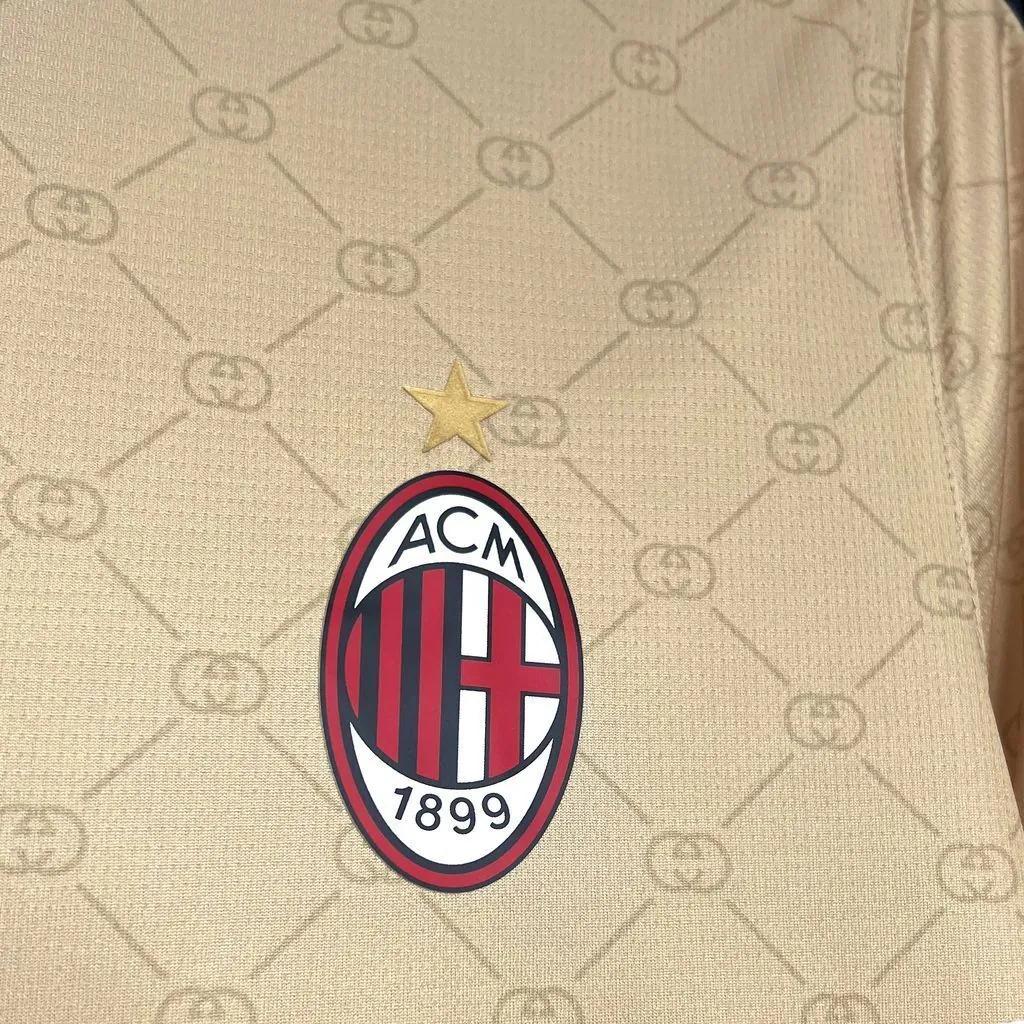 24-25 AC Milan x Gucci Joint Edition Kit Soccer Uniforms Football AAAAJersey Yupoo 3