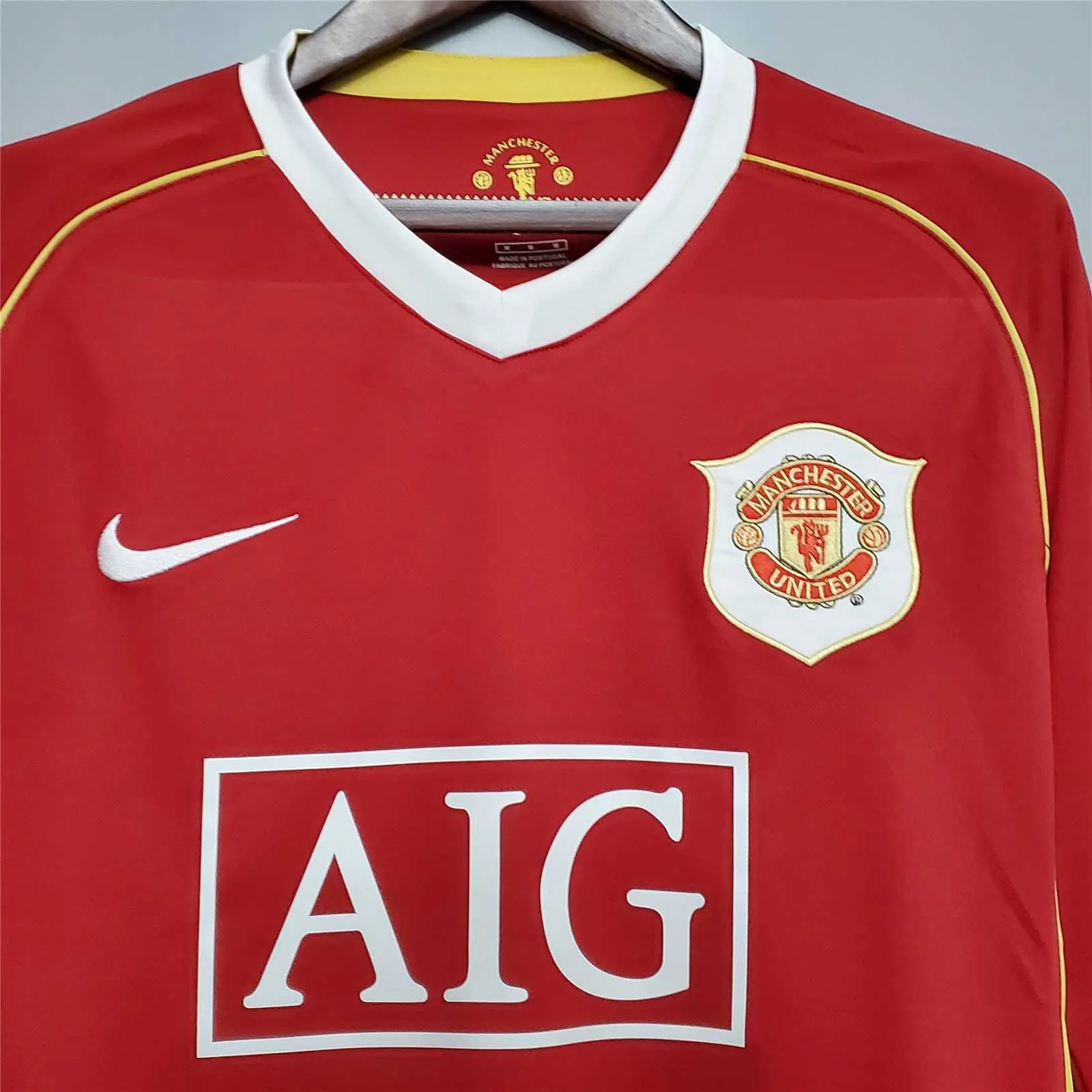 06-07 Manchester United home long sleeve 10