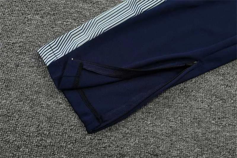 Manchester City Polo dark sapphire blue corsage 1