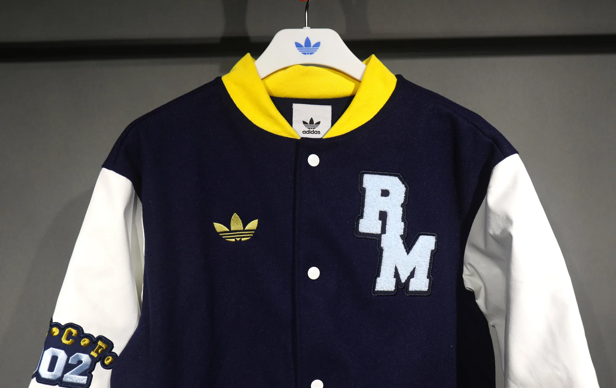 24-25 Real Madrid Baseball Jacket Yupoo 1