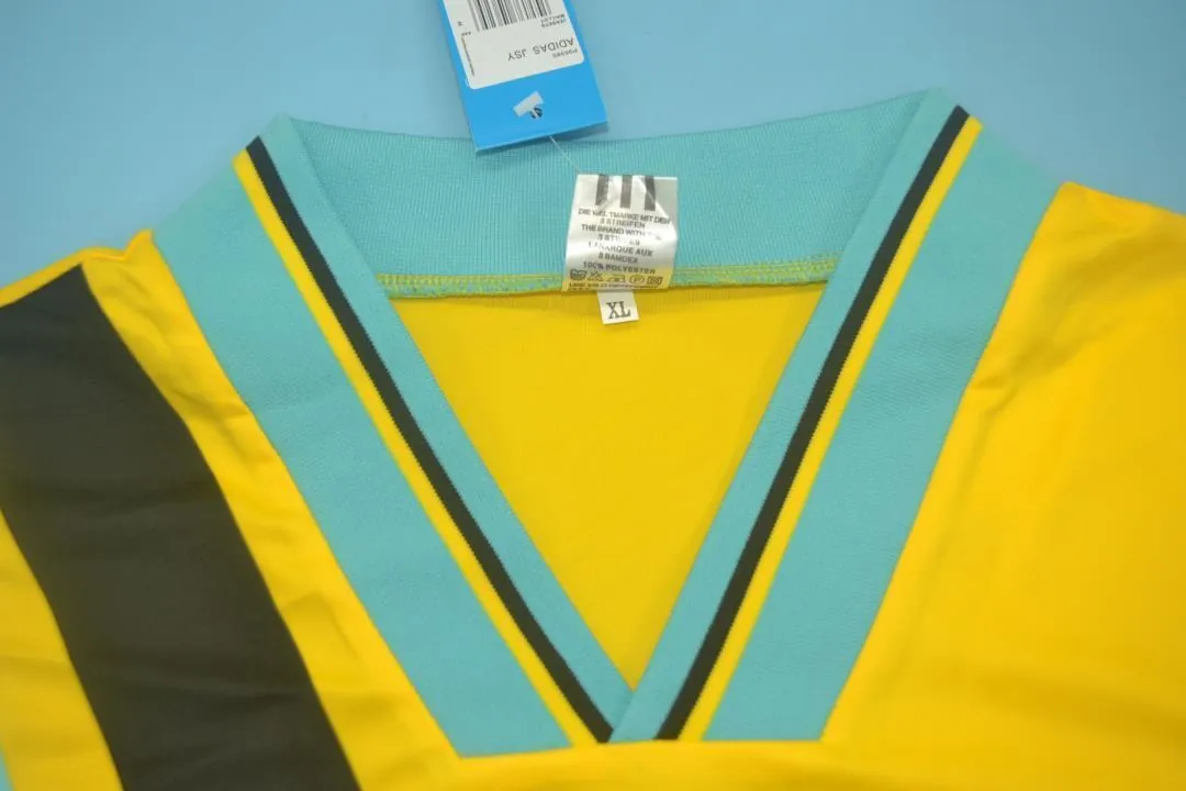 93-94 Bayern Munich away yellow 7