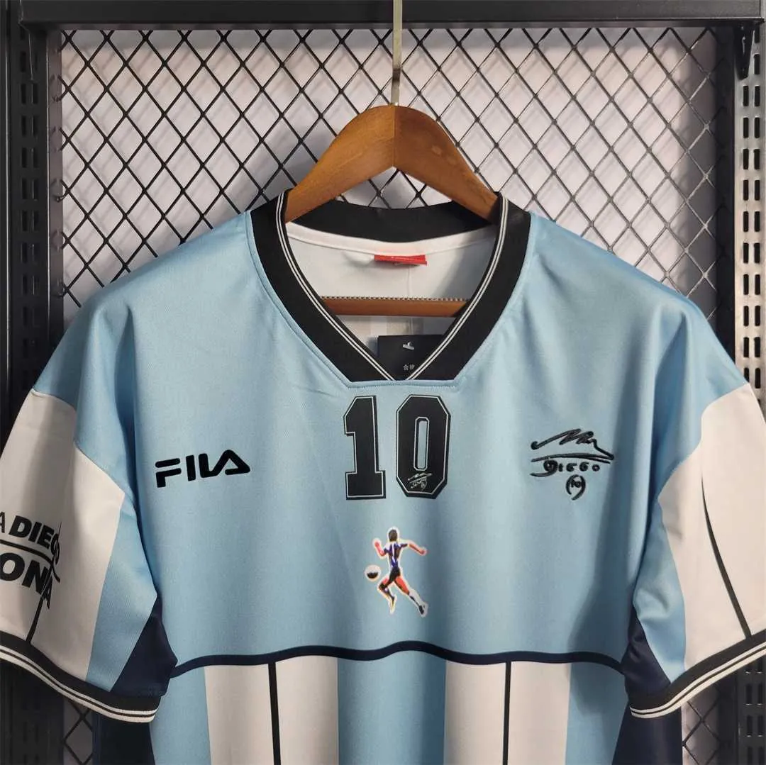 2001 Argentina Maradona #10 Commemorative Edition 8