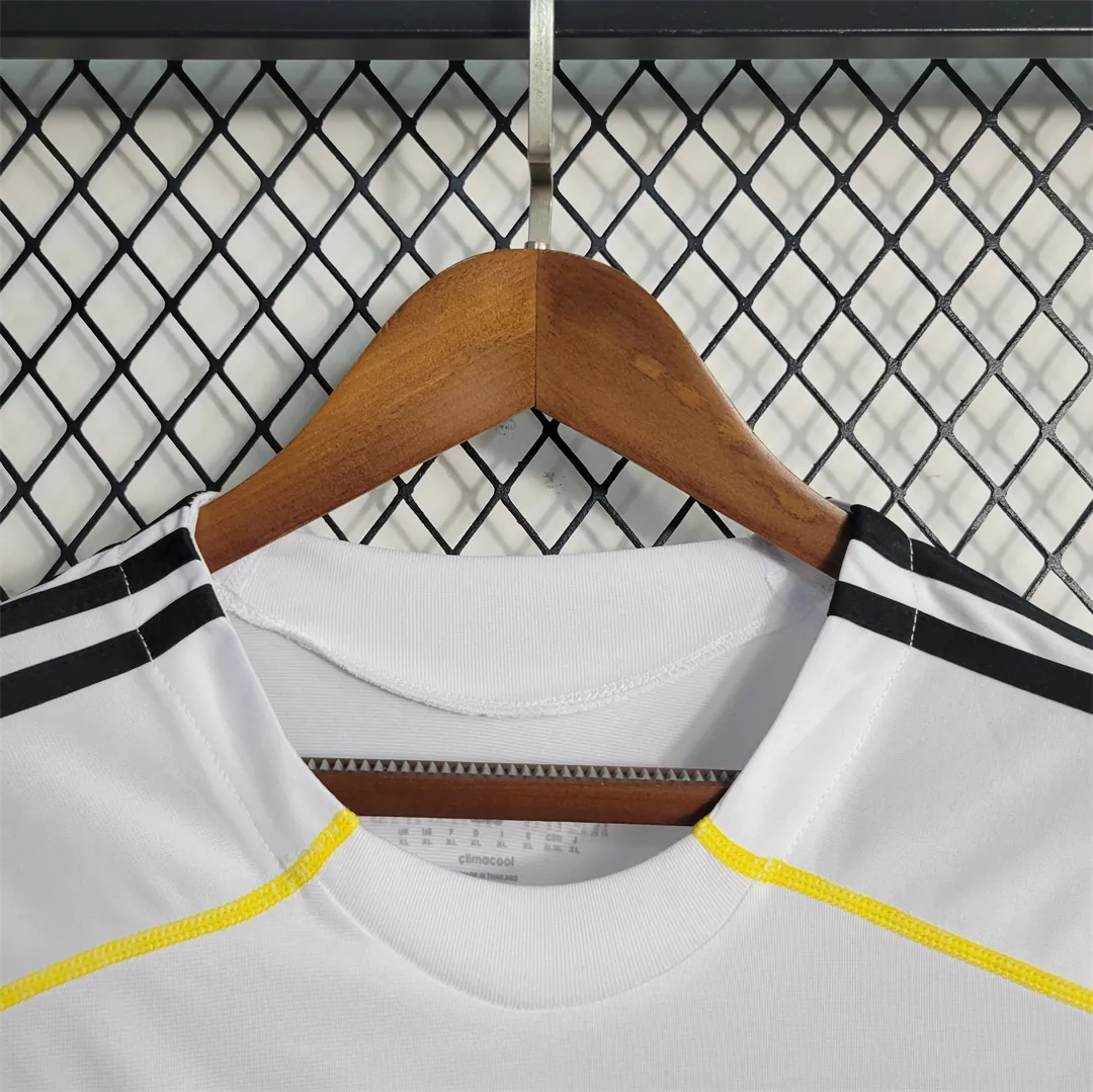 09-10 Real Madrid home 5