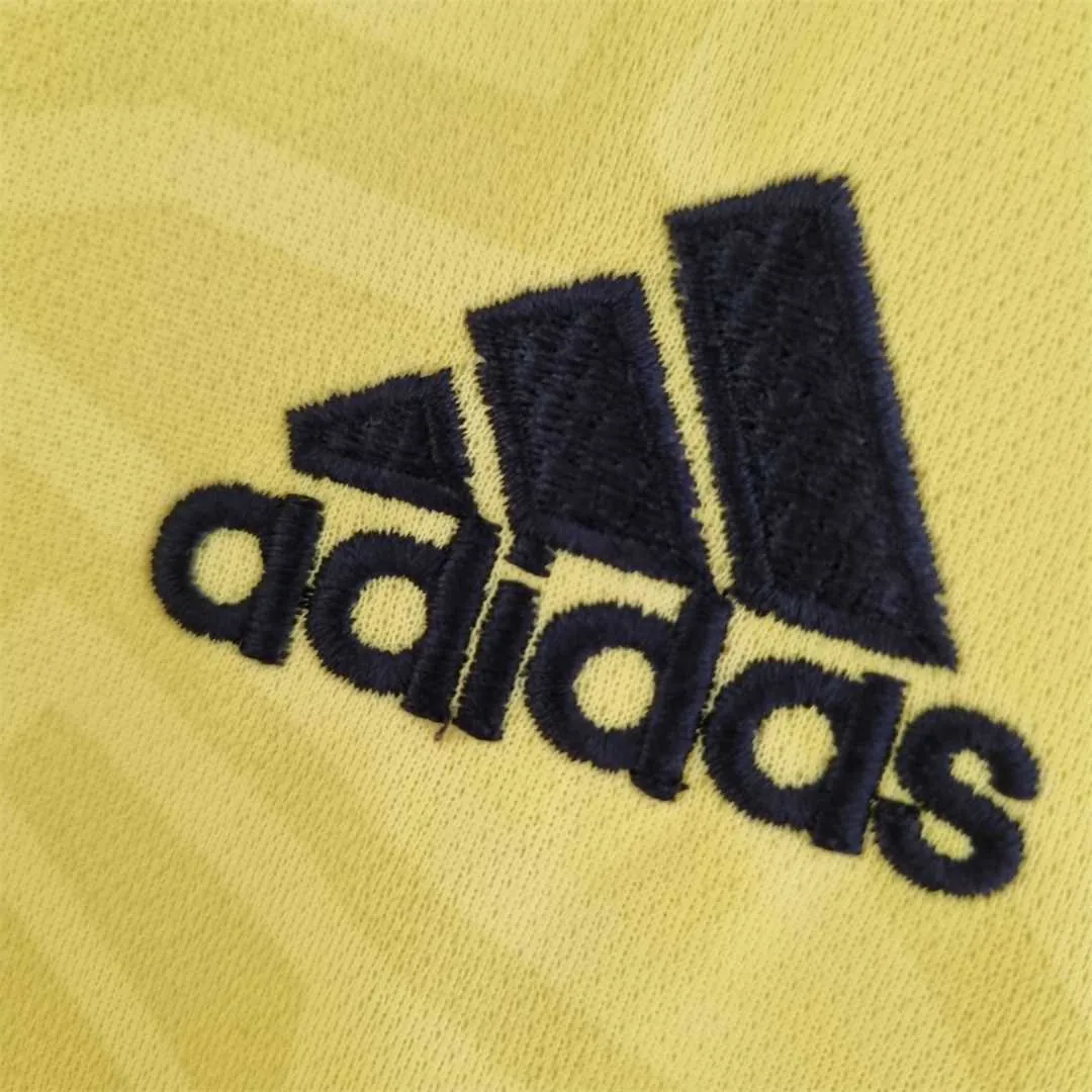 22-23 Colo-Colo yellow goalkeeper 8