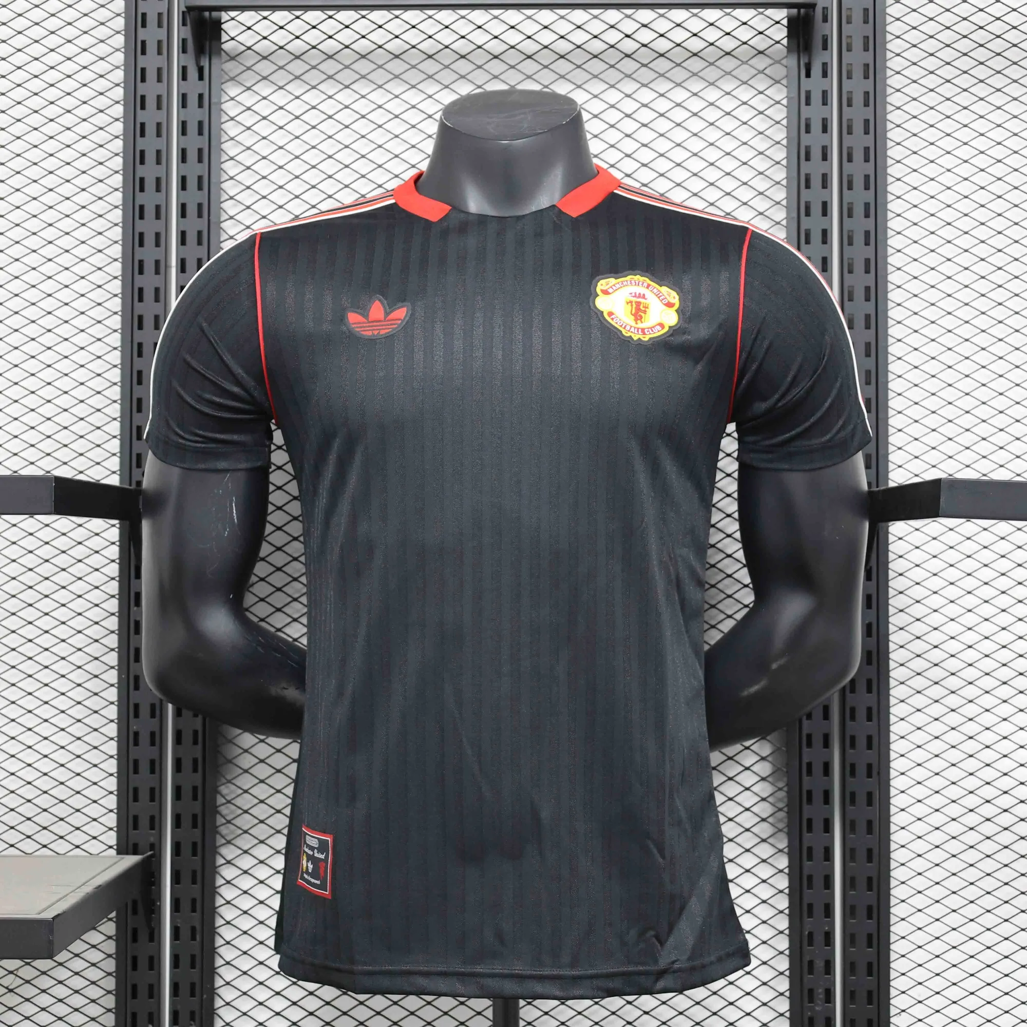 25-26 Manchester United Black Terrace Icons Kit Player Version Shirt AAAAJersey Supplier Yupoo 3