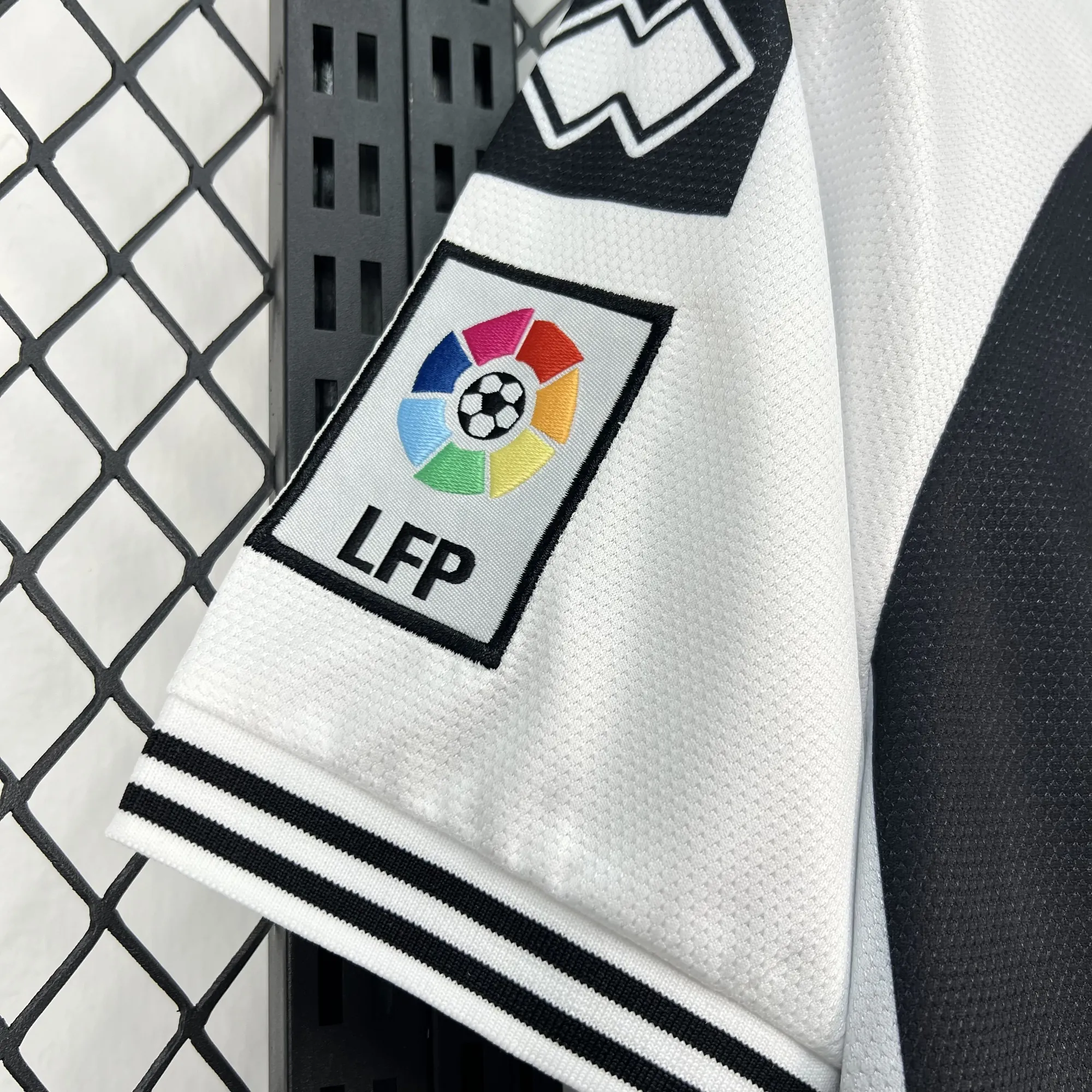 25-26 CD Leganes Mens Black Retro Kit Vintage Soccer T-Shirt AAAAJersey Supply Yupoo 8 3