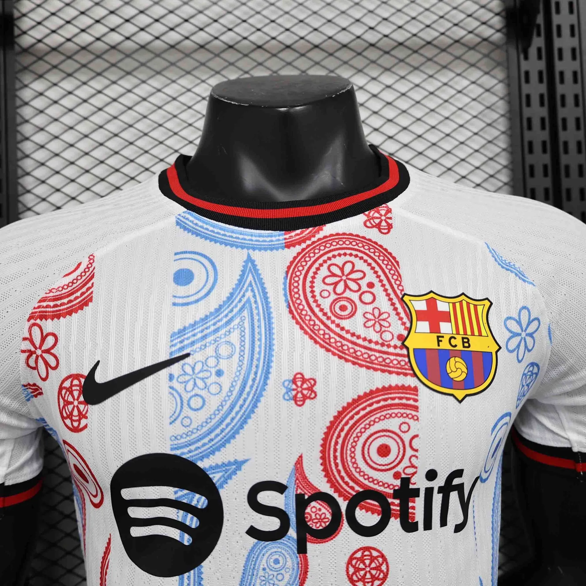 24-25 Barcelona Special Edition White Player Version Shirt Sport AAAAJersey Yupoo 2