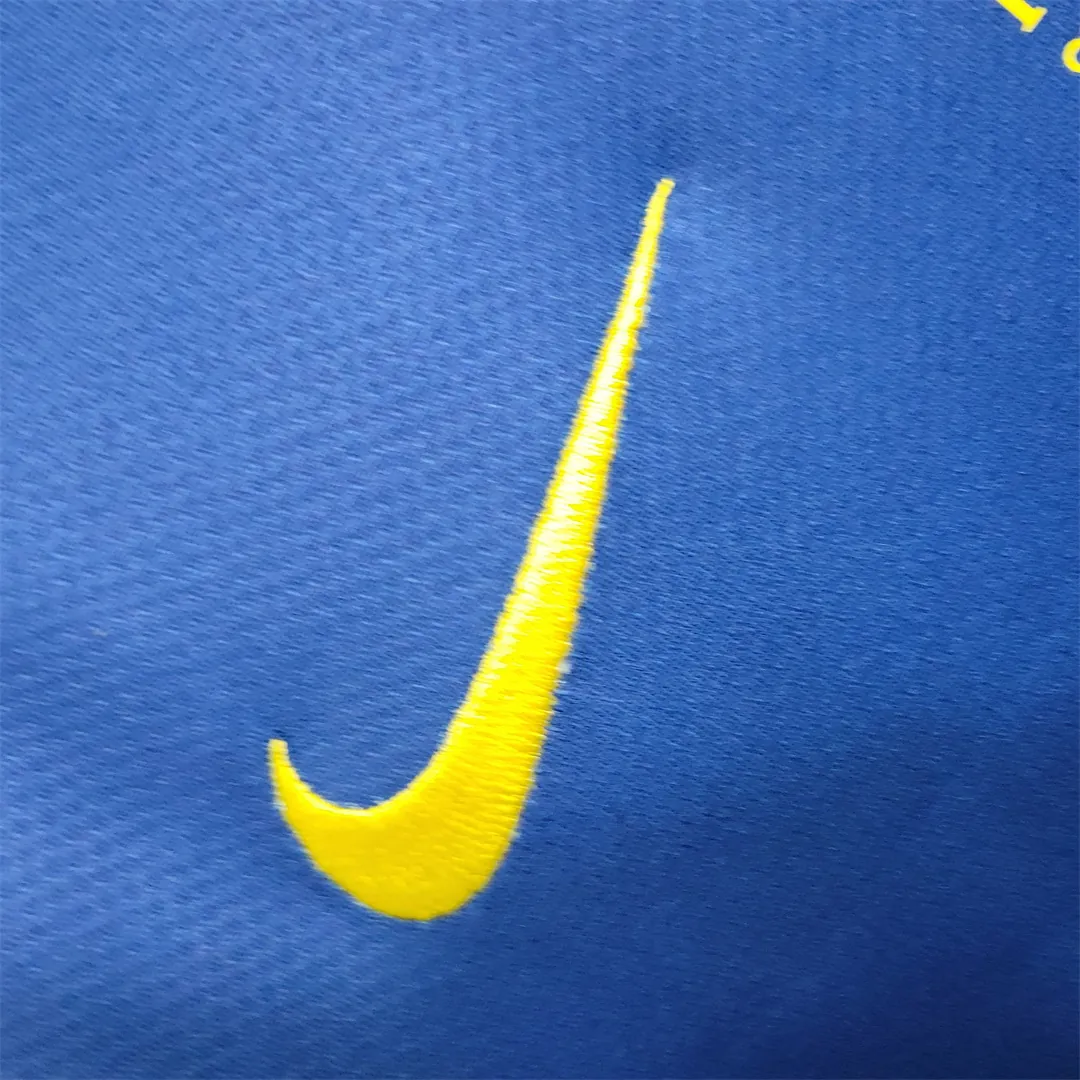 08-09 Barcelona home 9