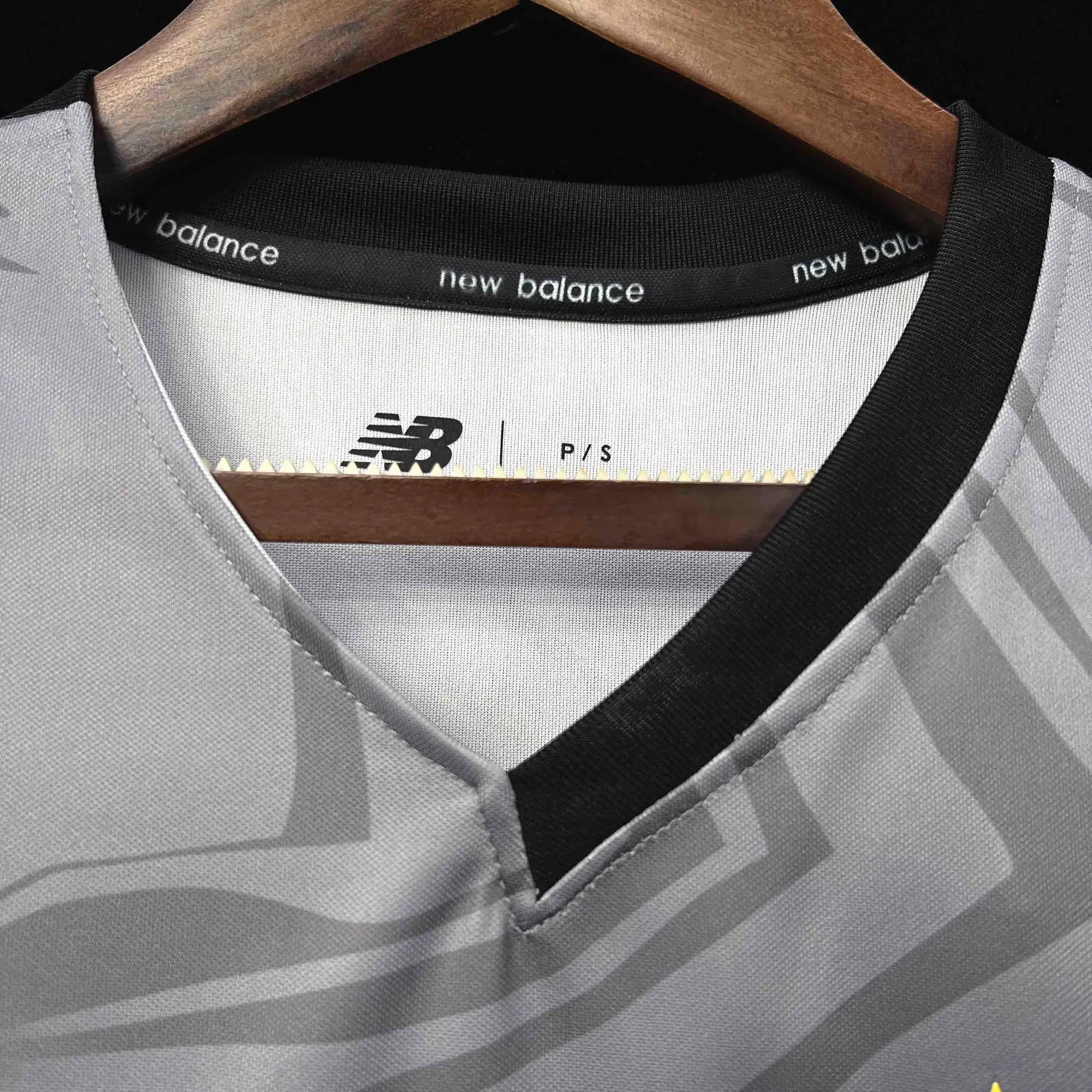 24-25 Sao Paulo Goalkeeper Kit Best Jerseys Yupoo 6