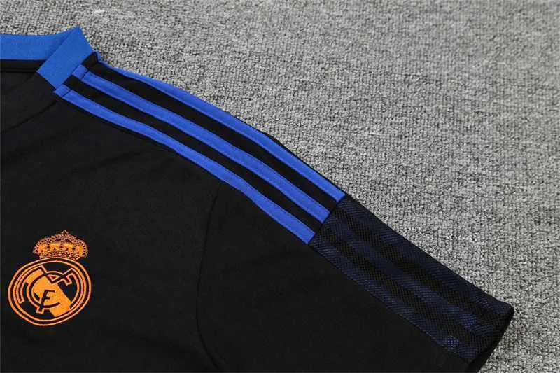 Real Madrid Polo black with yellow-logo 1